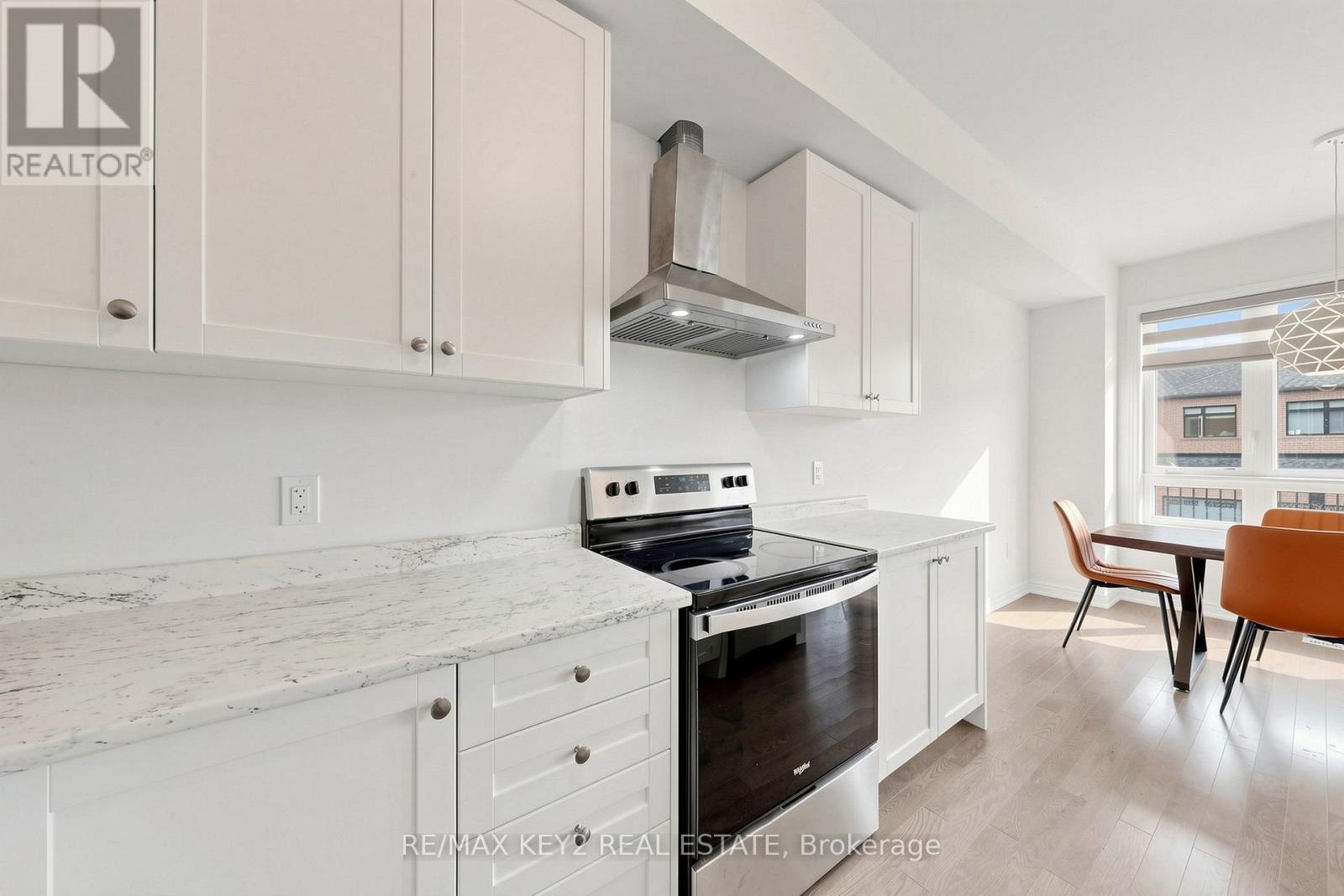 2955 Starlight Drive, Pickering, Ontario  L1X 0S1 - Photo 10 - E13740540