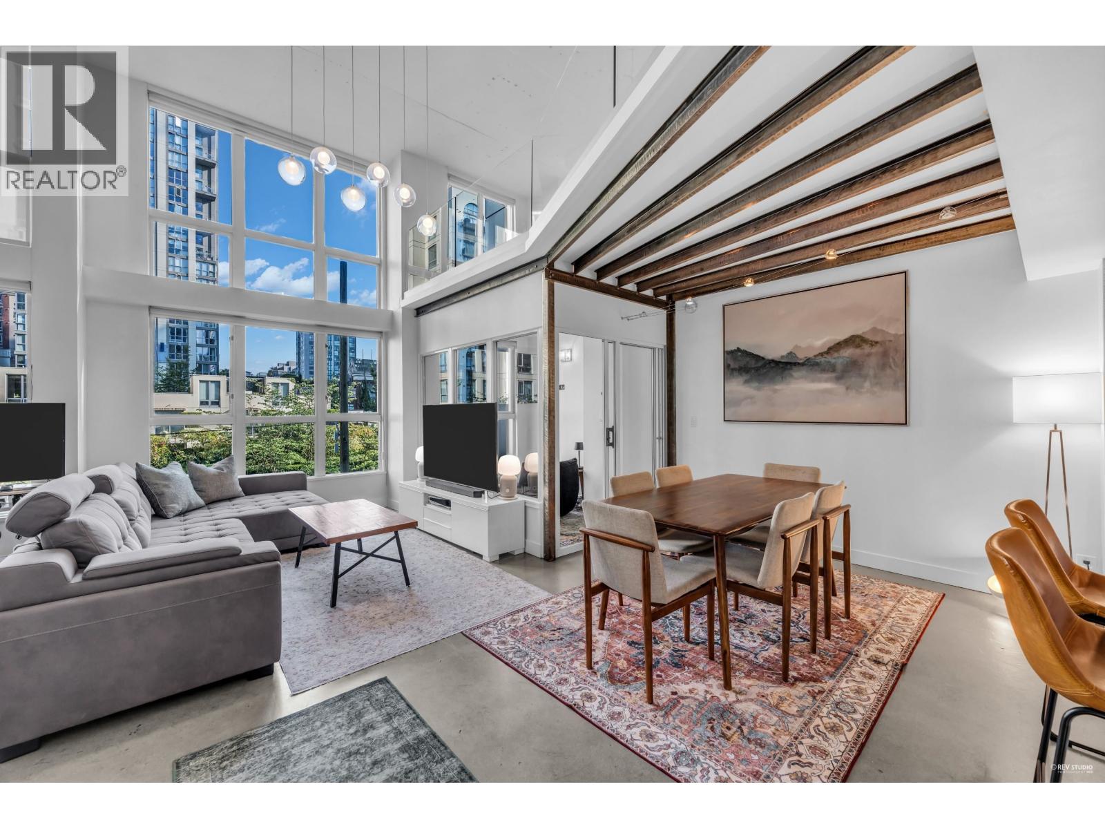 209 1238 Seymour Street, Vancouver, British Columbia  V6B 6J3 - Photo 1 - R3161179