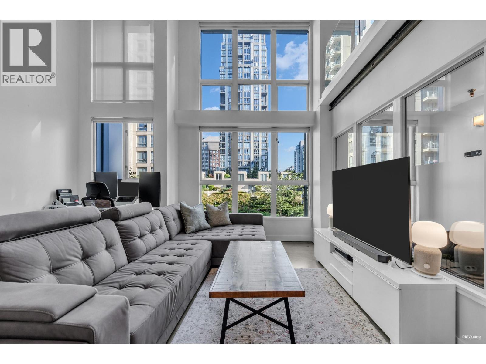 209 1238 Seymour Street, Vancouver, British Columbia  V6B 6J3 - Photo 4 - R3161179
