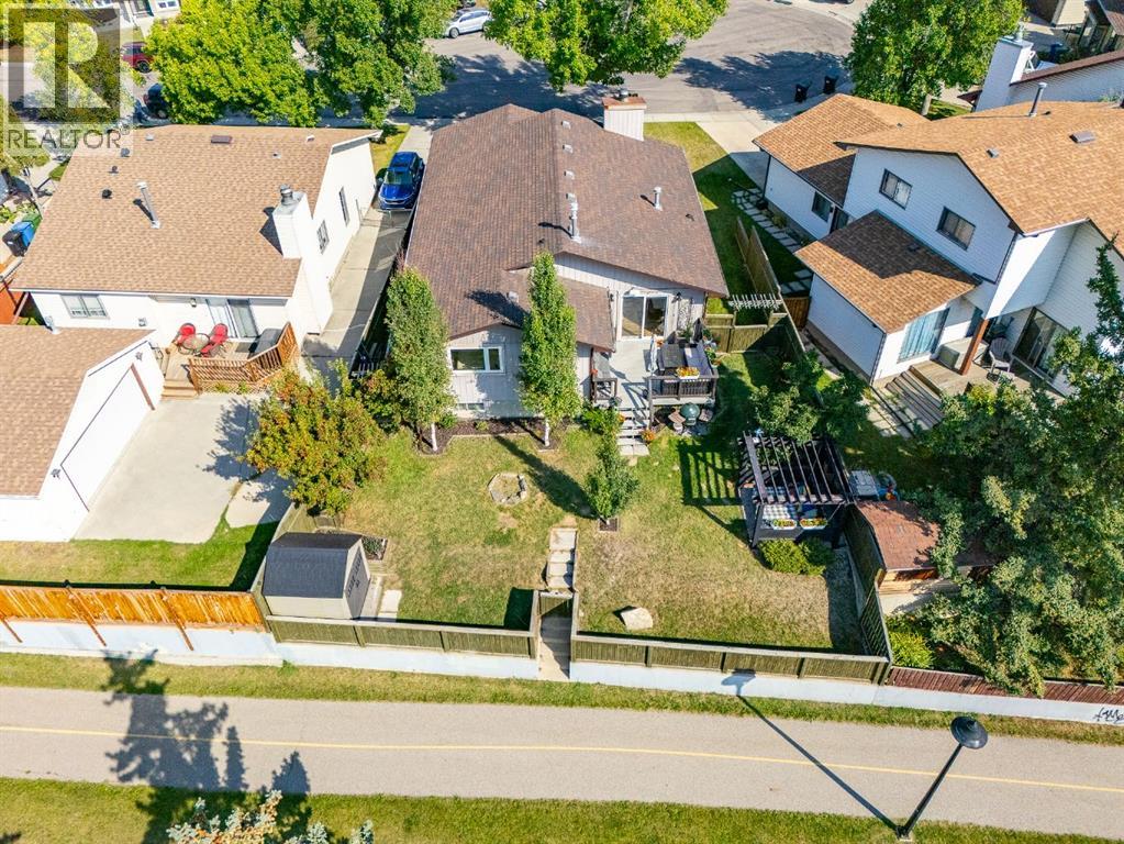 36 Berkley Place Nw, Calgary, Alberta  T3K 1A7 - Photo 38 - A2341533