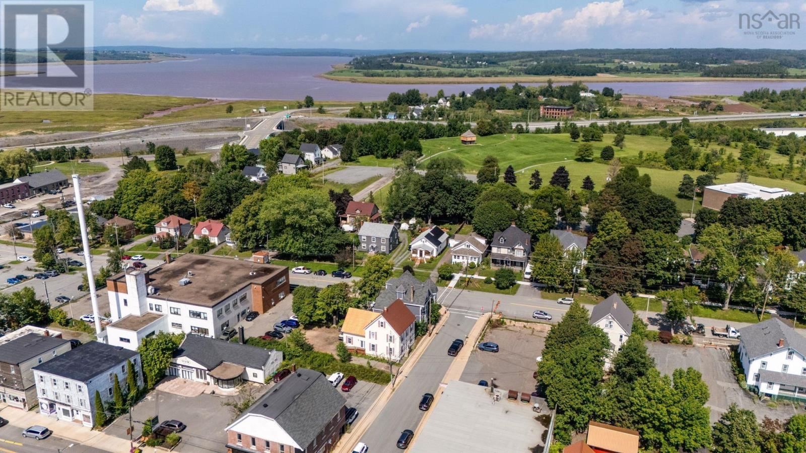 20 Gray Street, Windsor, Nova Scotia  B0N 2T0 - Photo 32 - 202622069