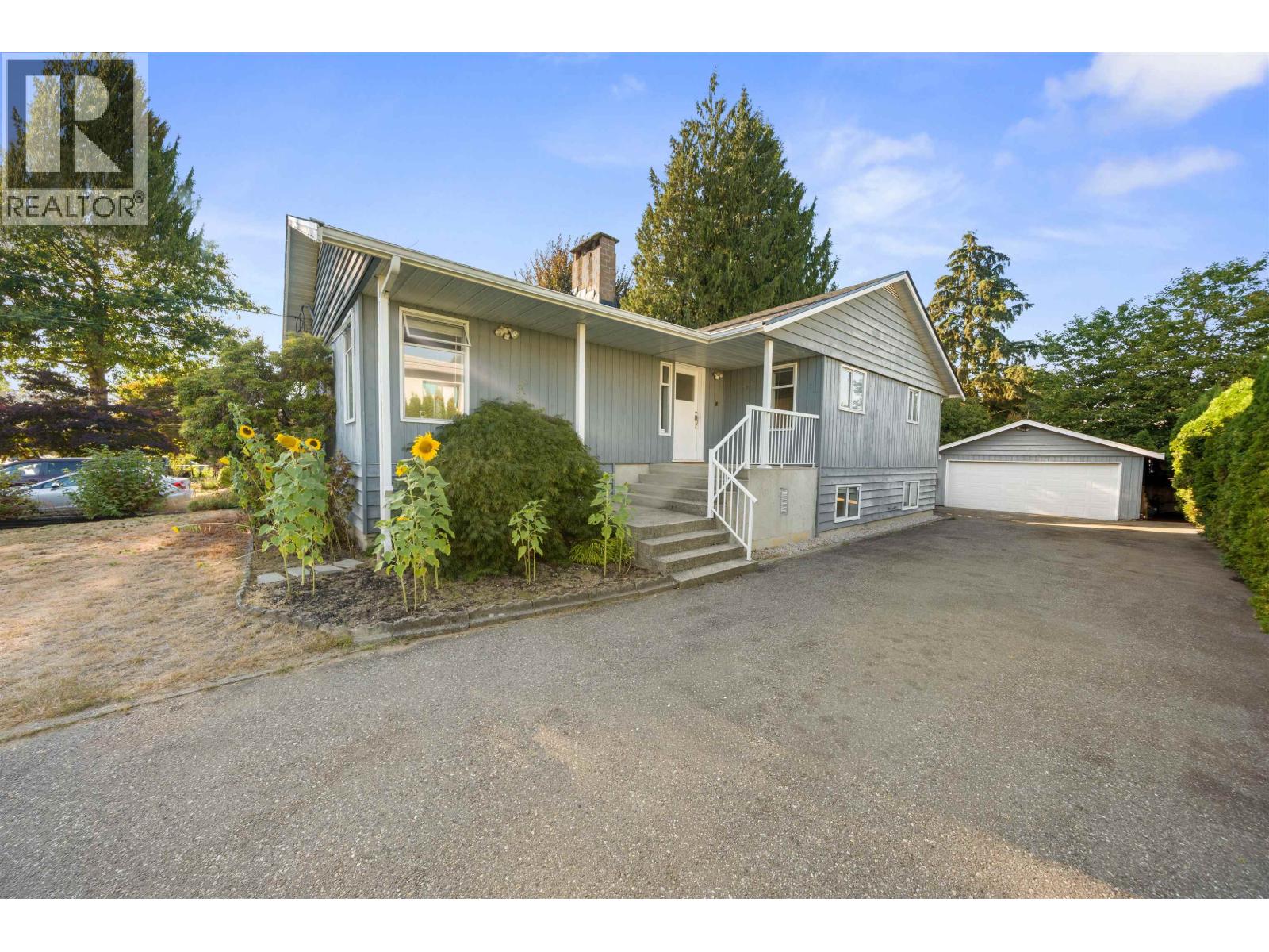 19475 116b Avenue, Pitt Meadows, British Columbia  V3Y 1G1 - Photo 1 - R3161185