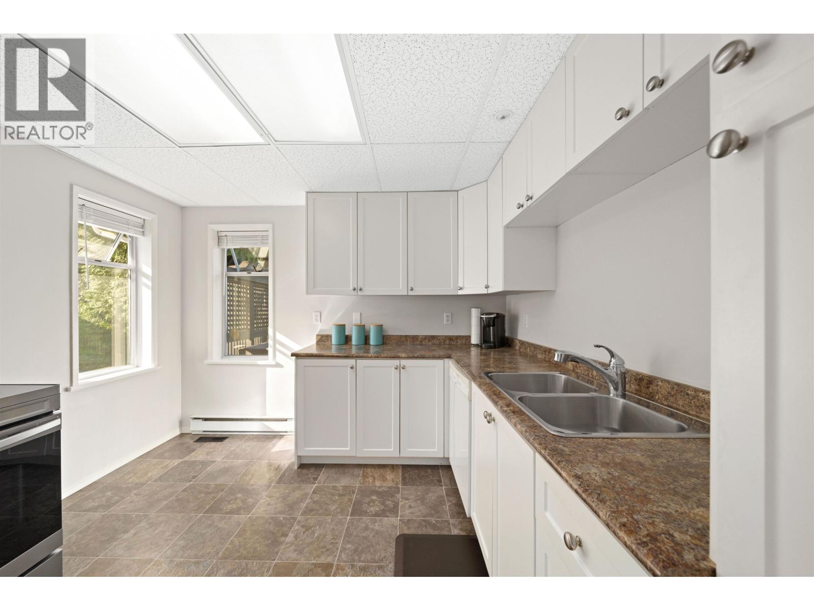 19475 116b Avenue, Pitt Meadows, British Columbia  V3Y 1G1 - Photo 15 - R3161185