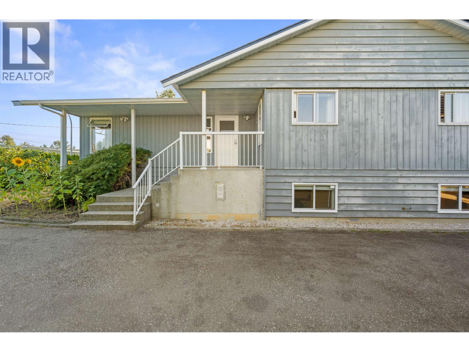 19475 116b Avenue, Pitt Meadows, British Columbia  V3Y 1G1 - Photo 4 - R3161185