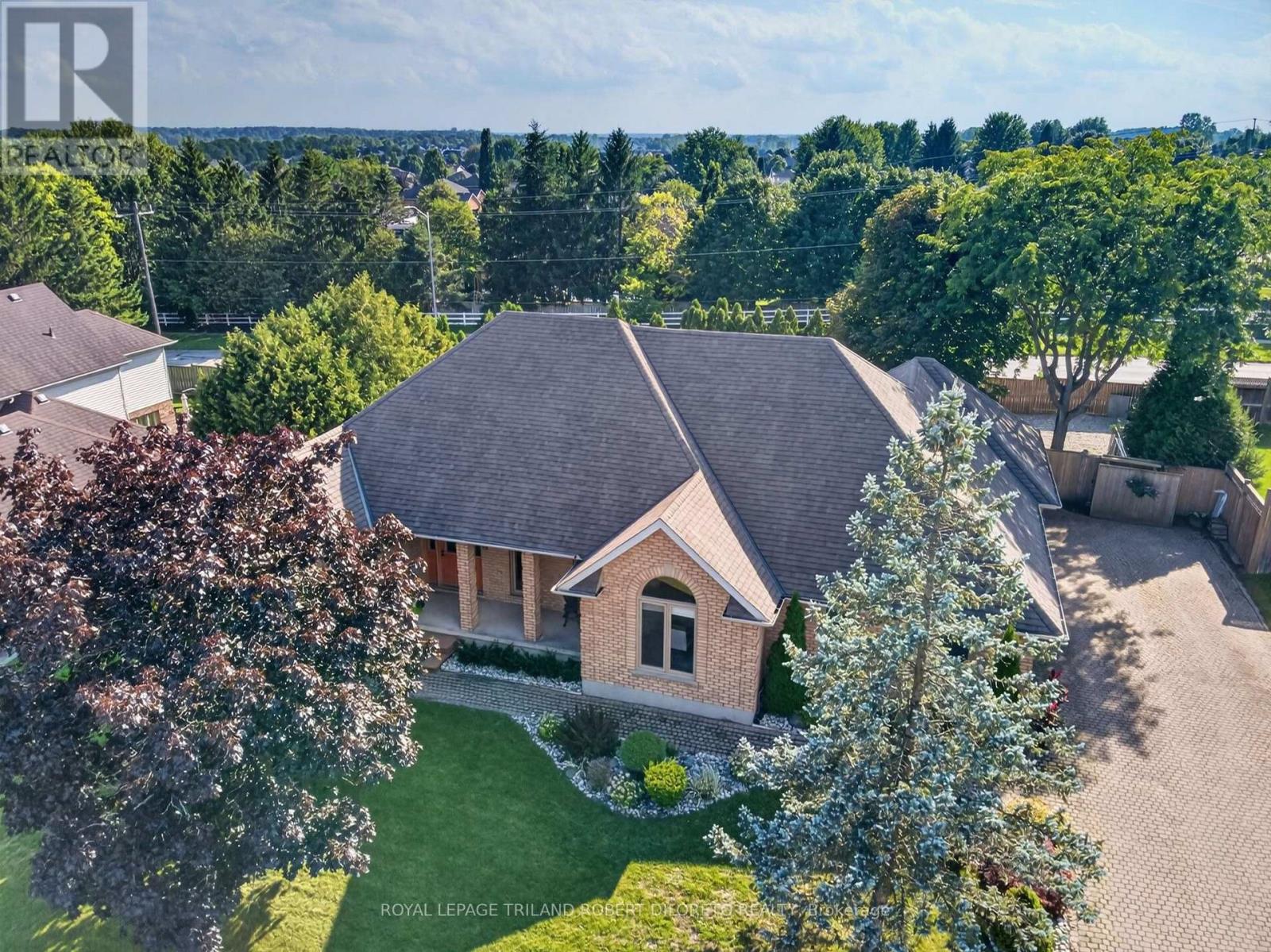 19 Woodland Drive, Middlesex Centre, Ontario  N0L 1R0 - Photo 9 - X13740472