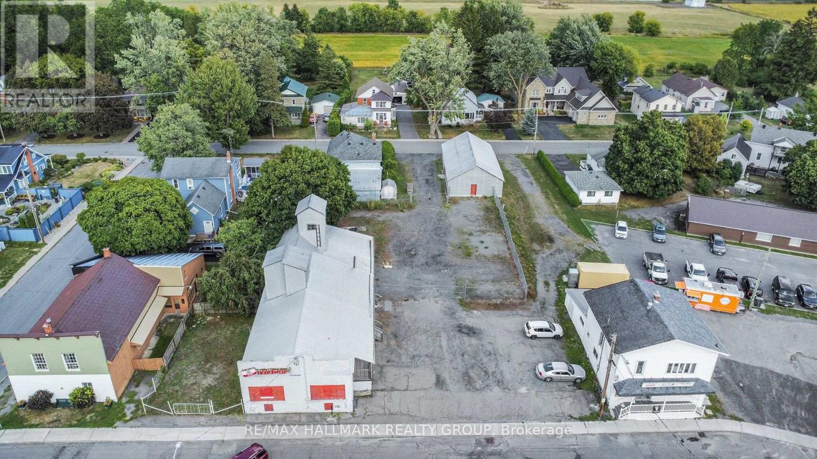33 KING STREET, North Dundas, Ontario