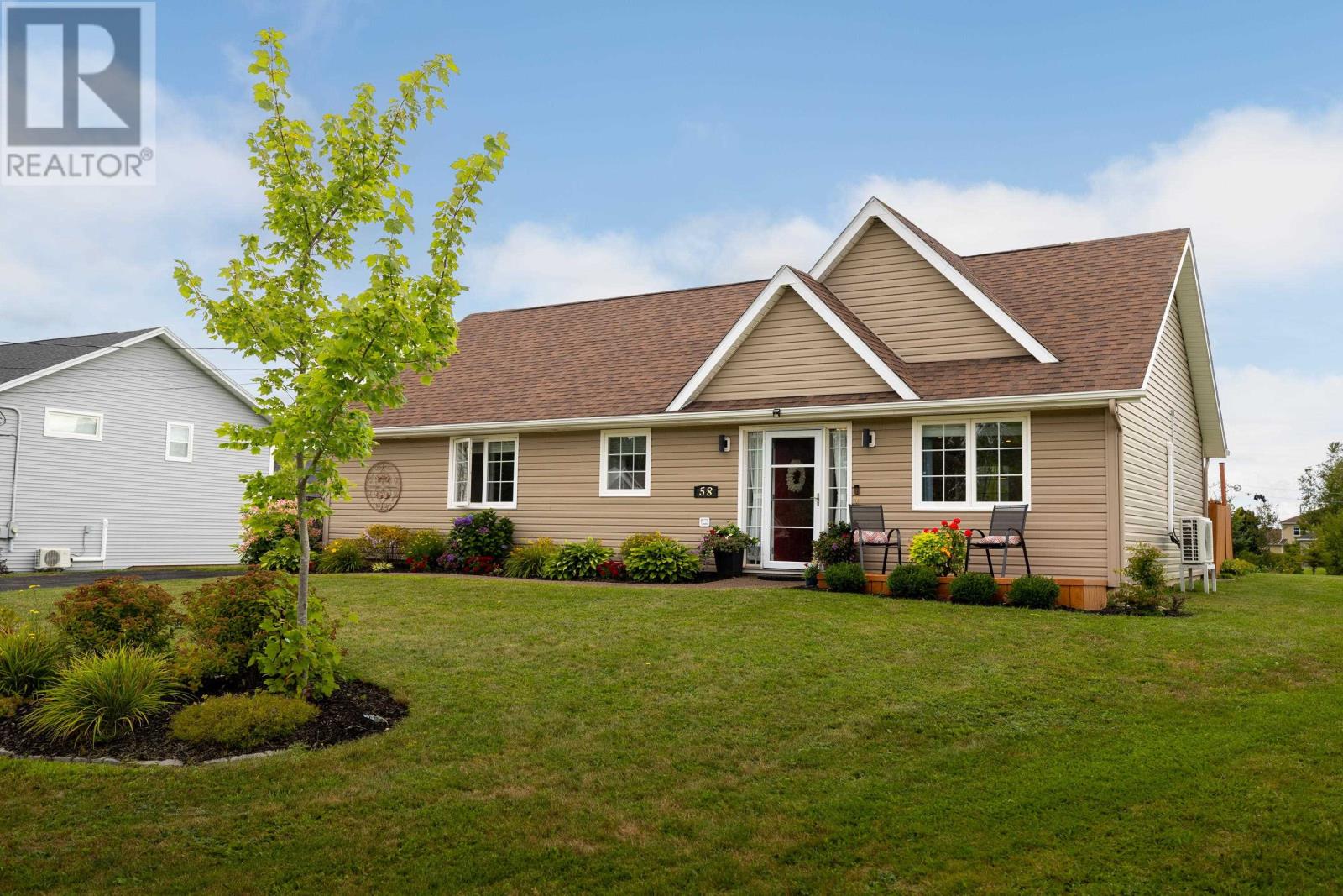 58 Rosebank Road, Stratford, Prince Edward Island C1B 1G2 - Photo 1 - 202622301