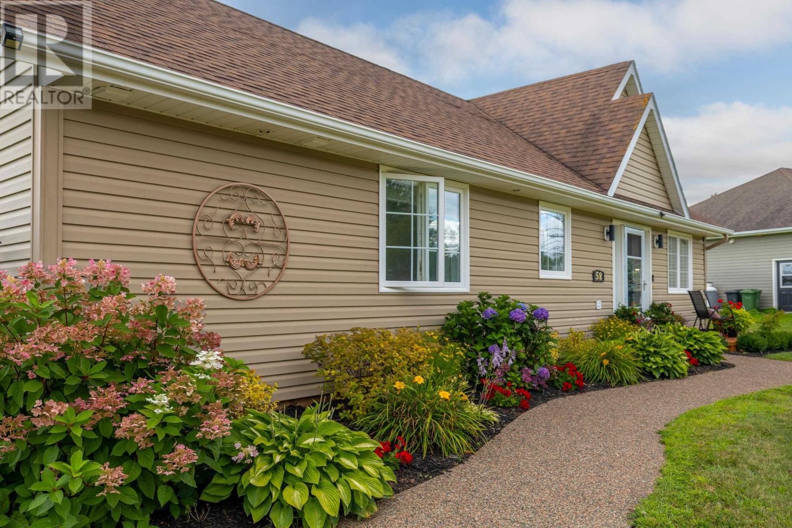 58 Rosebank Road, Stratford, Prince Edward Island C1B 1G2 - Photo 32 - 202622301