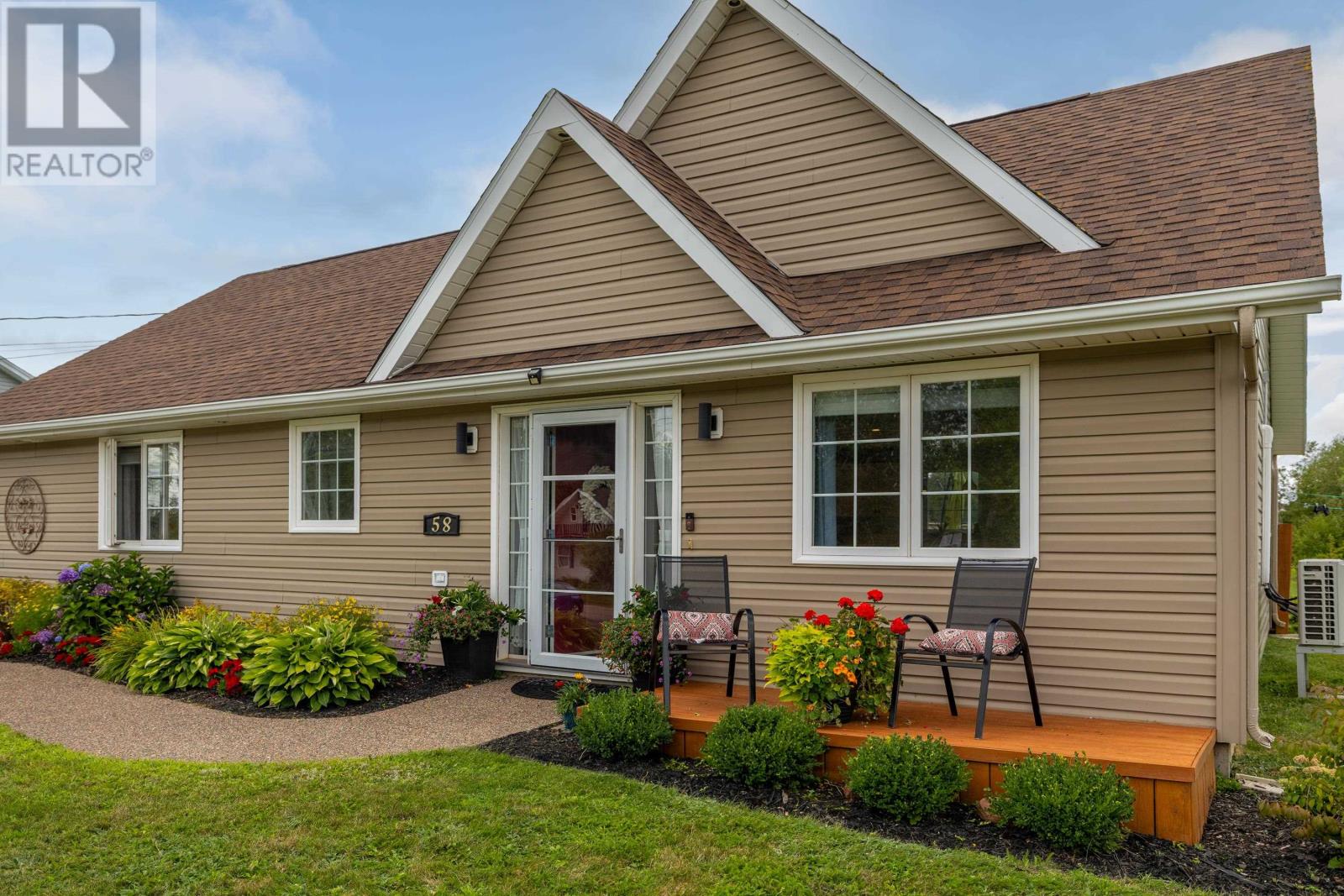 58 Rosebank Road, Stratford, Prince Edward Island C1B 1G2 - Photo 33 - 202622301