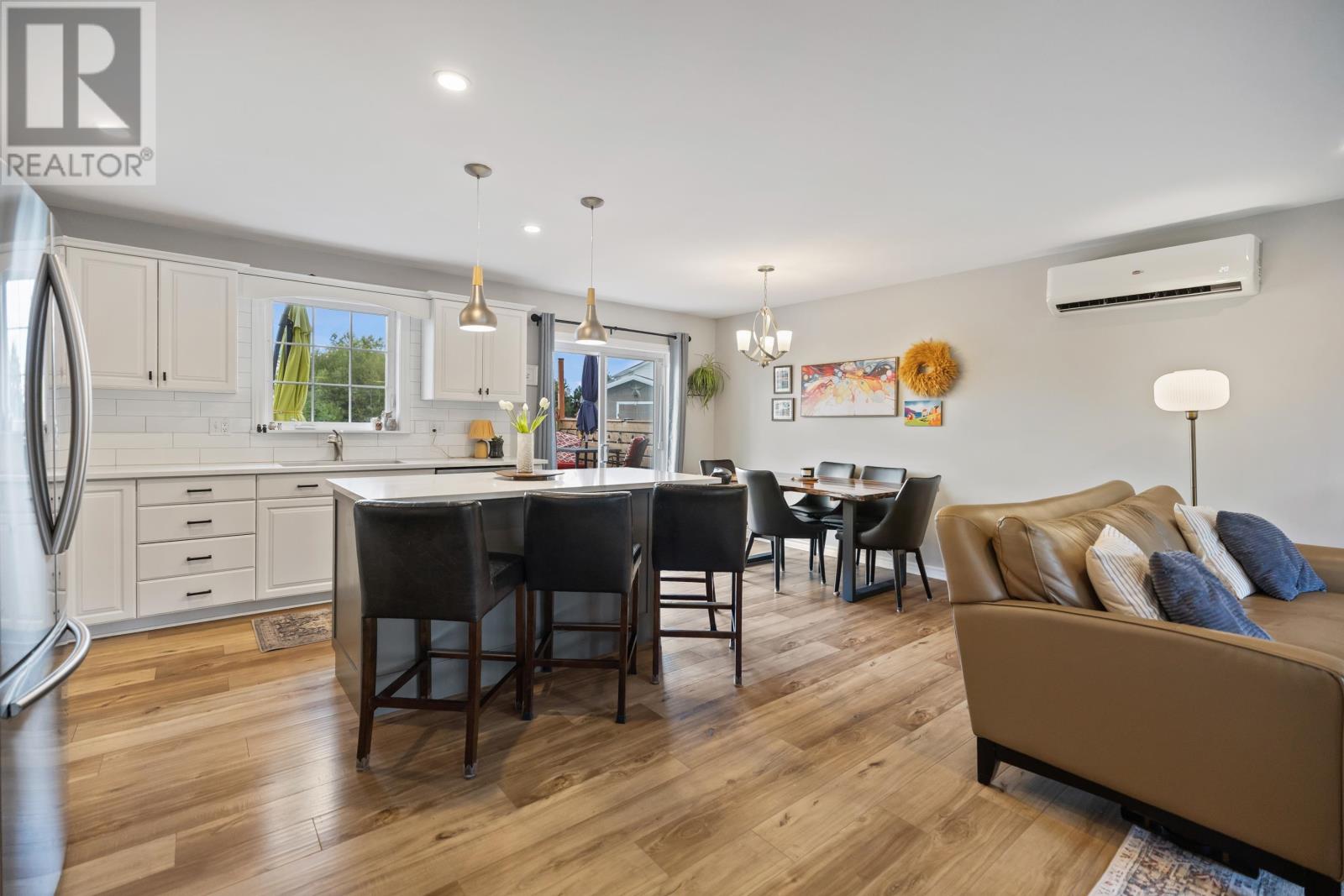 58 Rosebank Road, Stratford, Prince Edward Island C1B 1G2 - Photo 7 - 202622301