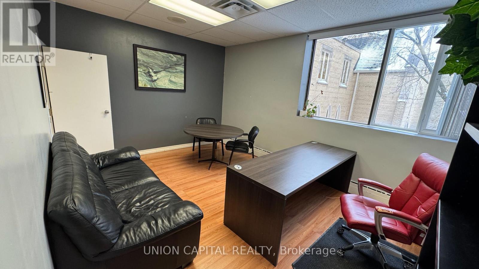 205 - 10211 Yonge Street, Richmond Hill, Ontario L4C 3B3 - Photo 6 - N13606804