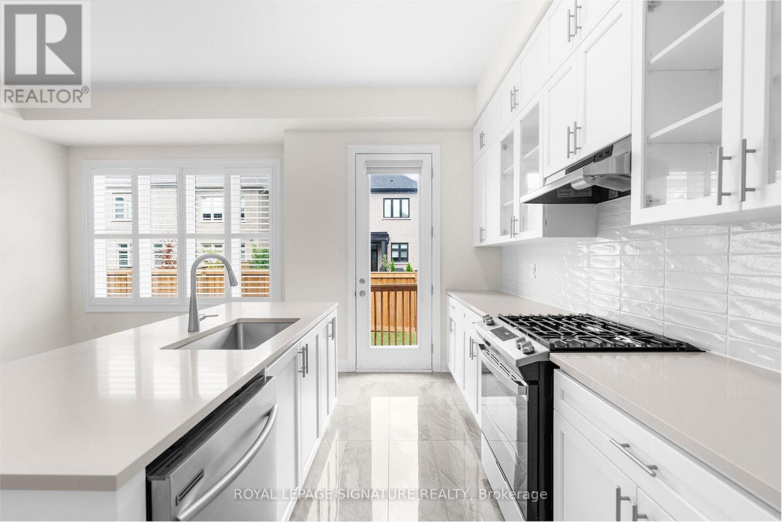 2415 Saw Whet Boulevard, Oakville, Ontario  L6M 5L5 - Photo 12 - W13740524