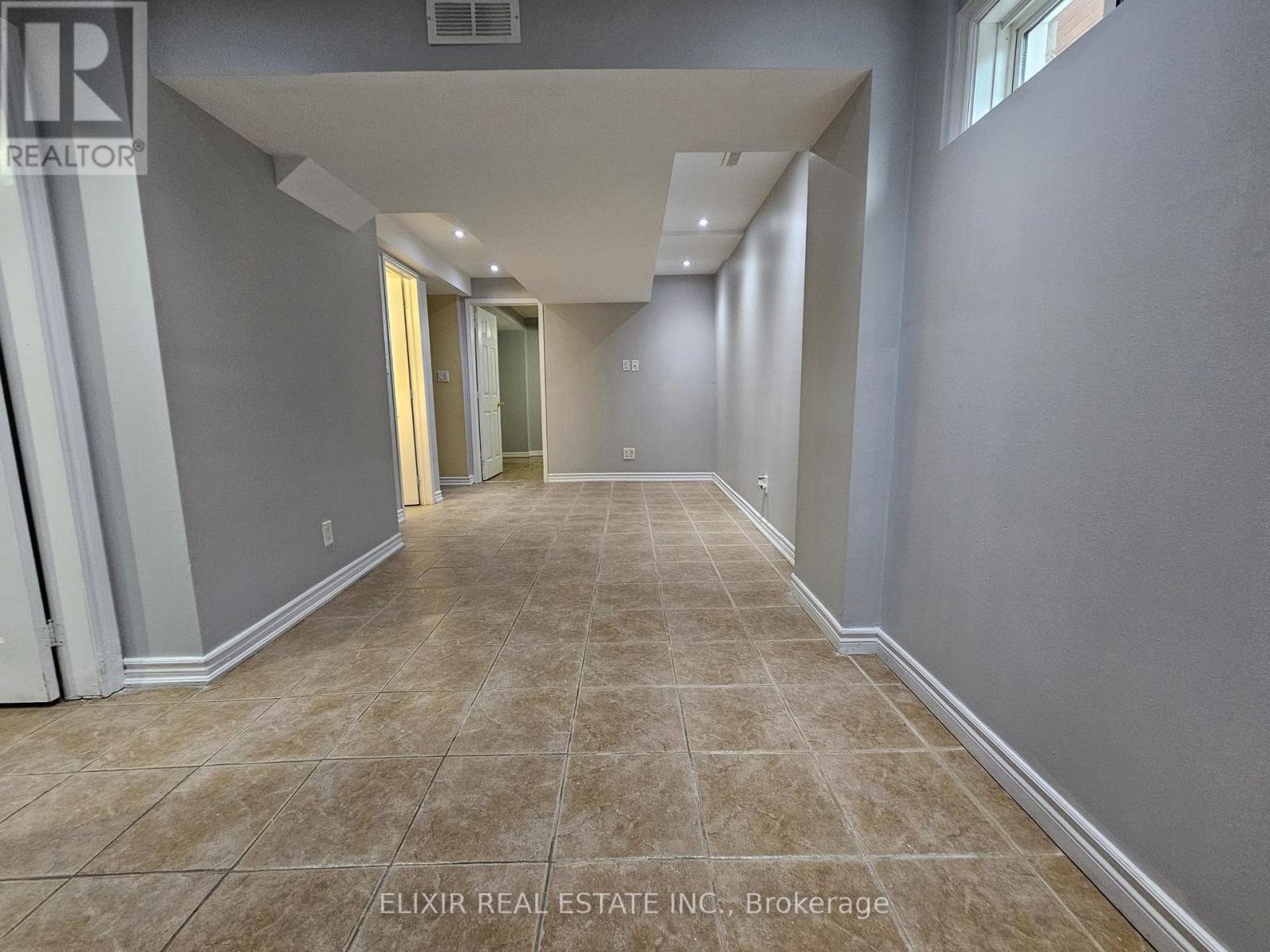 Basement - 4 Lonestar Crescent, Brampton, Ontario  L7A 2H9 - Photo 4 - W13740532