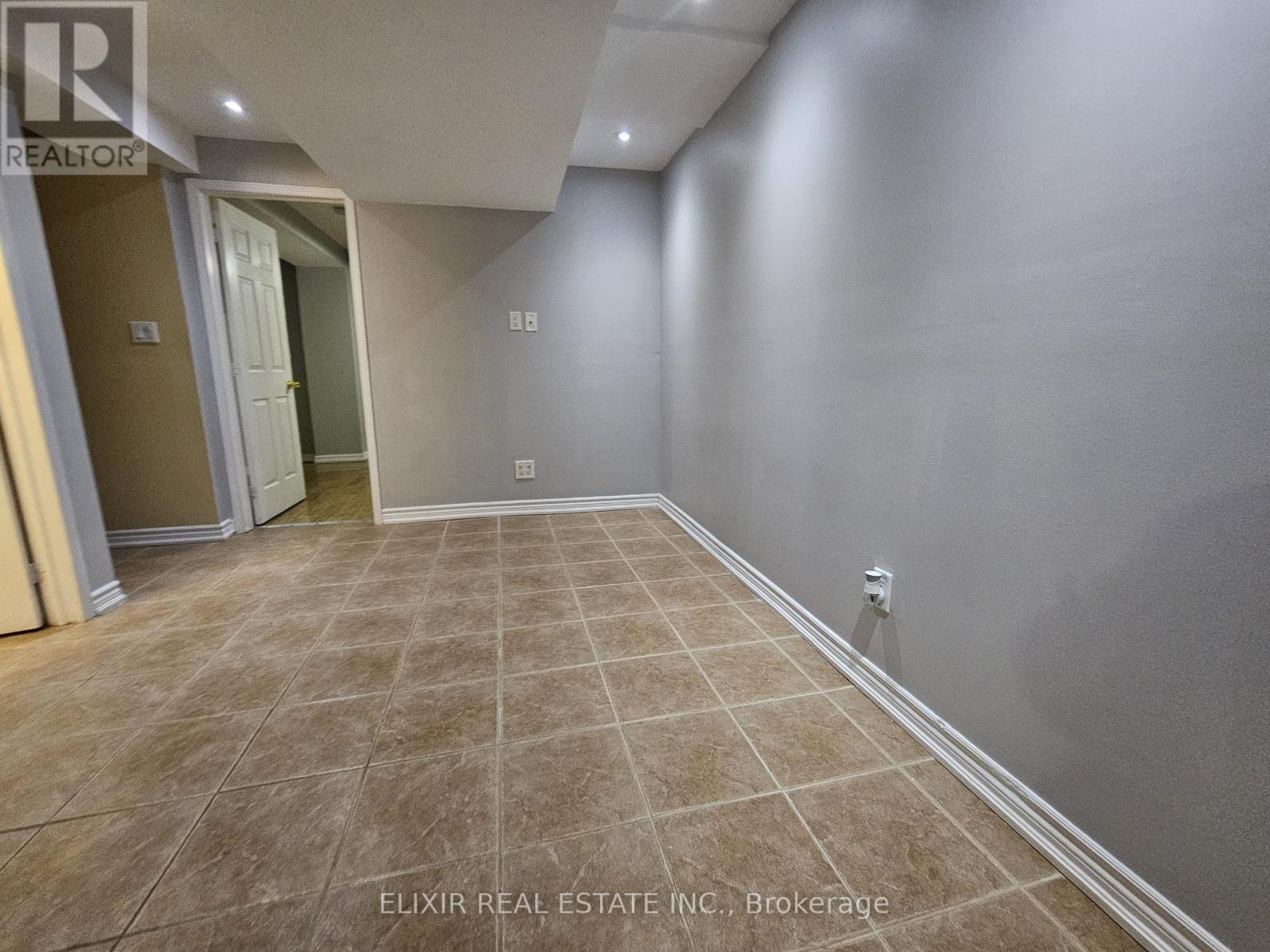 Basement - 4 Lonestar Crescent, Brampton, Ontario  L7A 2H9 - Photo 8 - W13740532