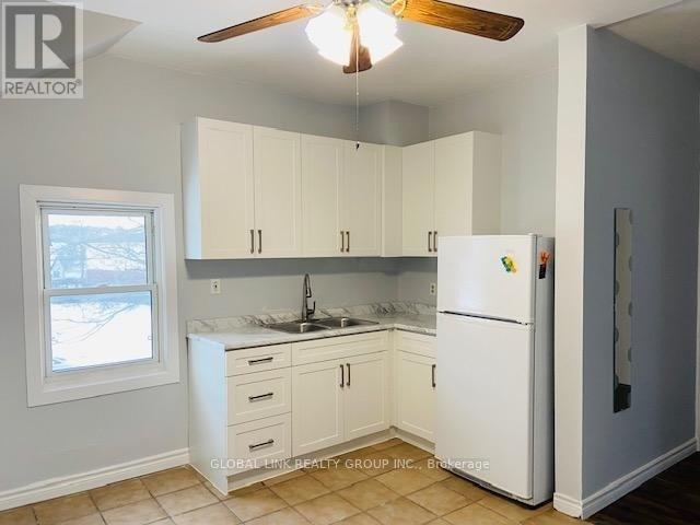 Apt B - 20 Wedsworth Street, St. Catharines, Ontario  L2T 1H8 - Photo 4 - X13740448