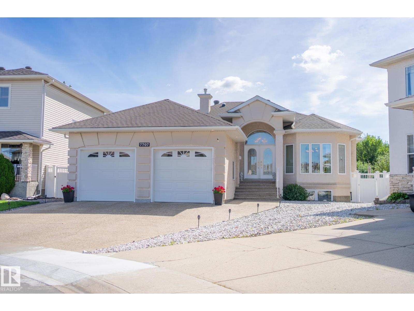 7707 166 AV NW NW, Edmonton, Alberta