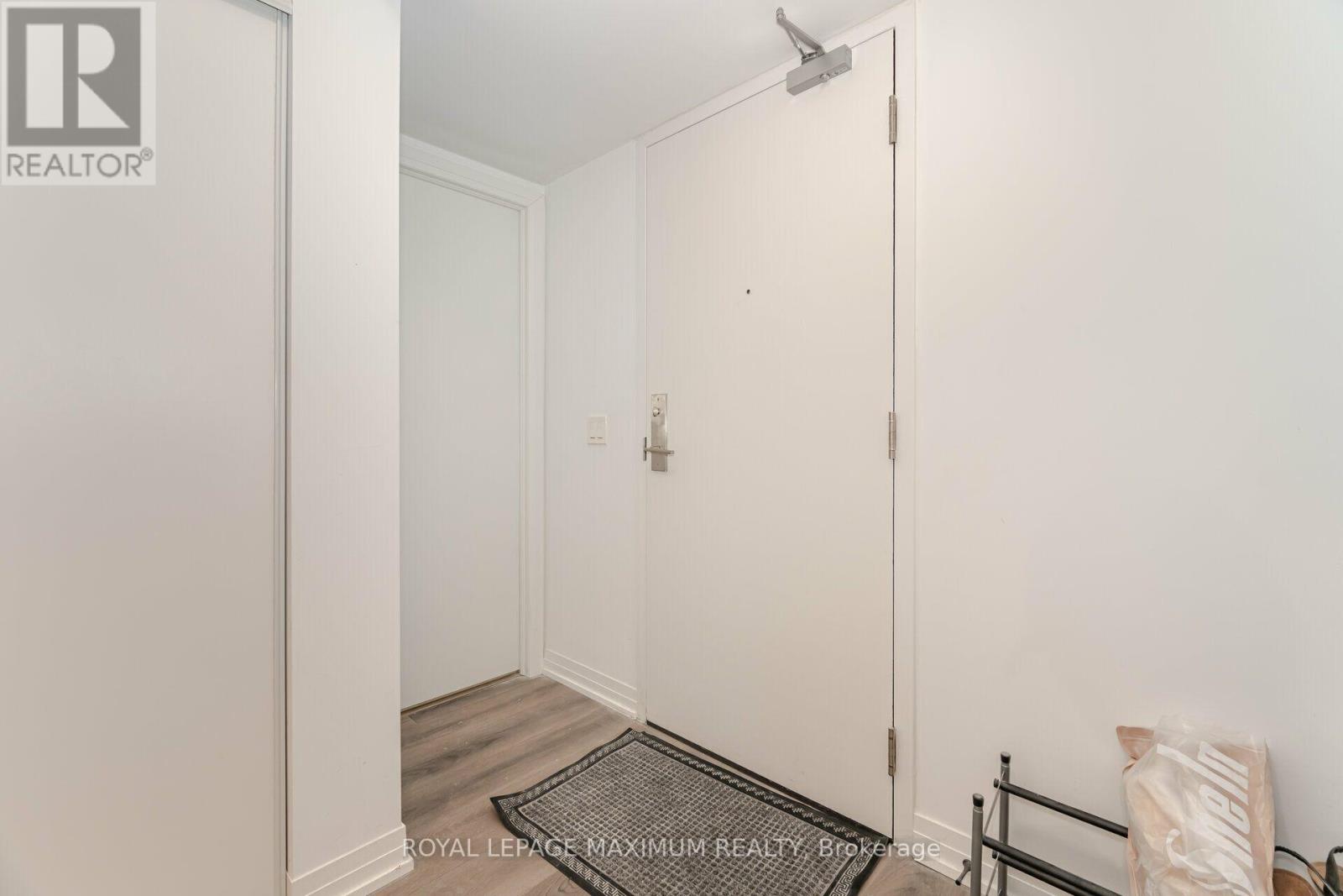 308 - 408 Browns Line, Toronto, Ontario  M9W 3T9 - Photo 6 - W12940662