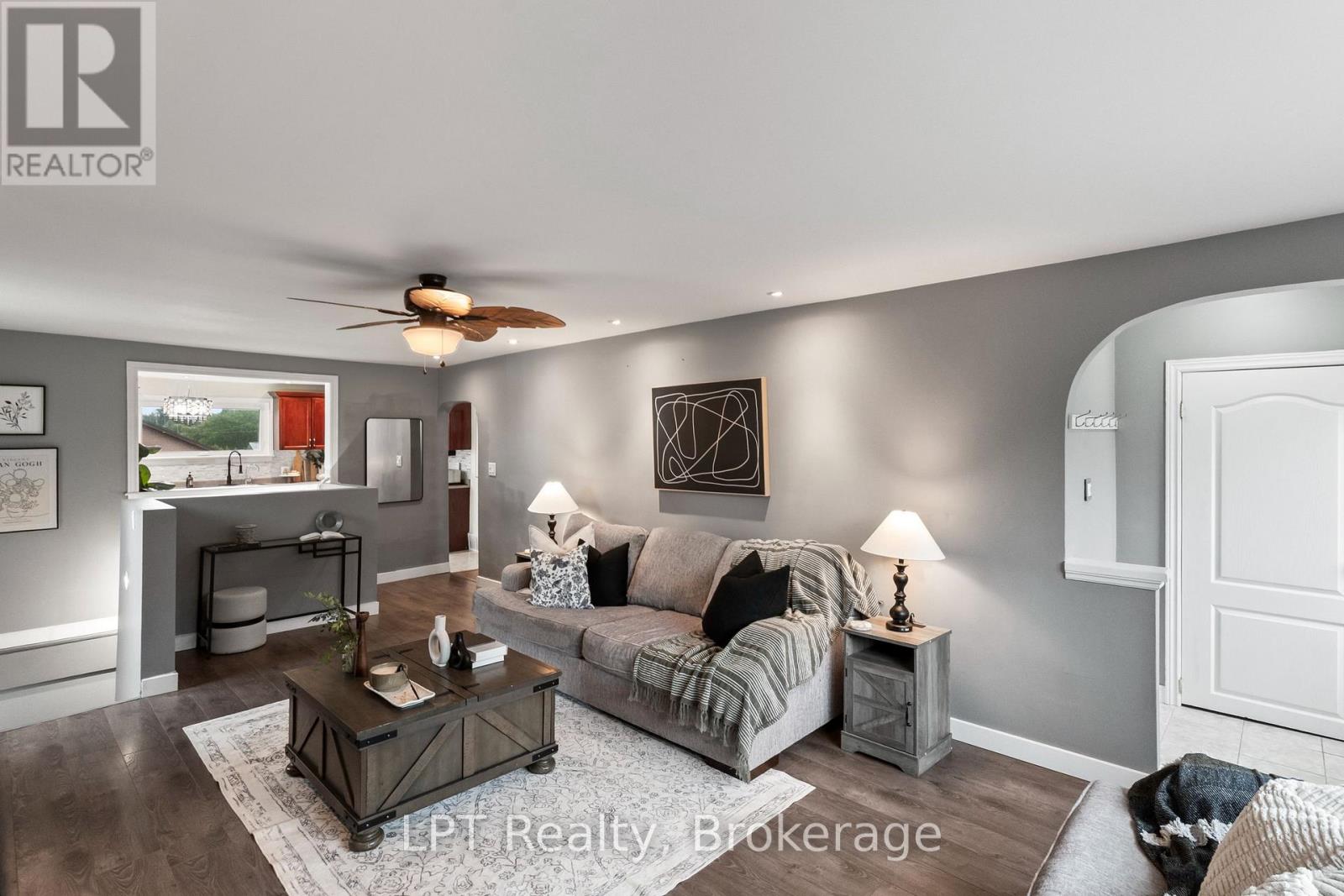9 Lakeview Avenue, Scugog, Ontario  L0B 1E0 - Photo 11 - E13740744