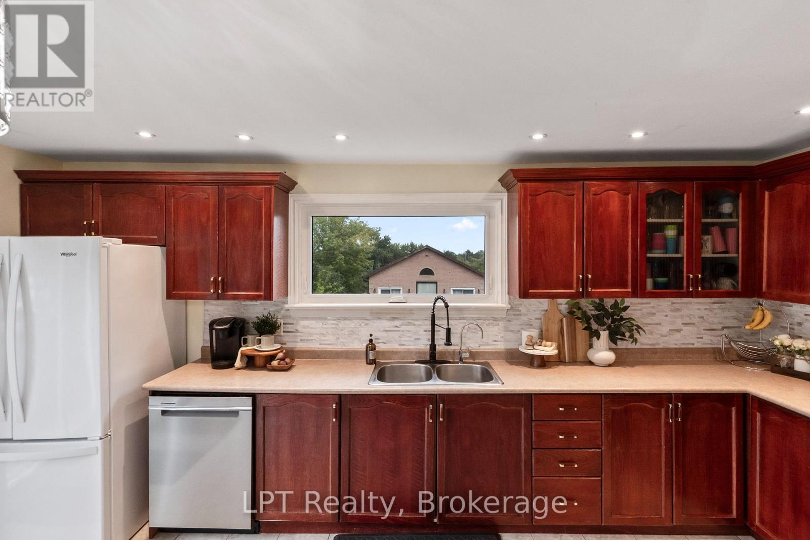 9 Lakeview Avenue, Scugog, Ontario  L0B 1E0 - Photo 14 - E13740744