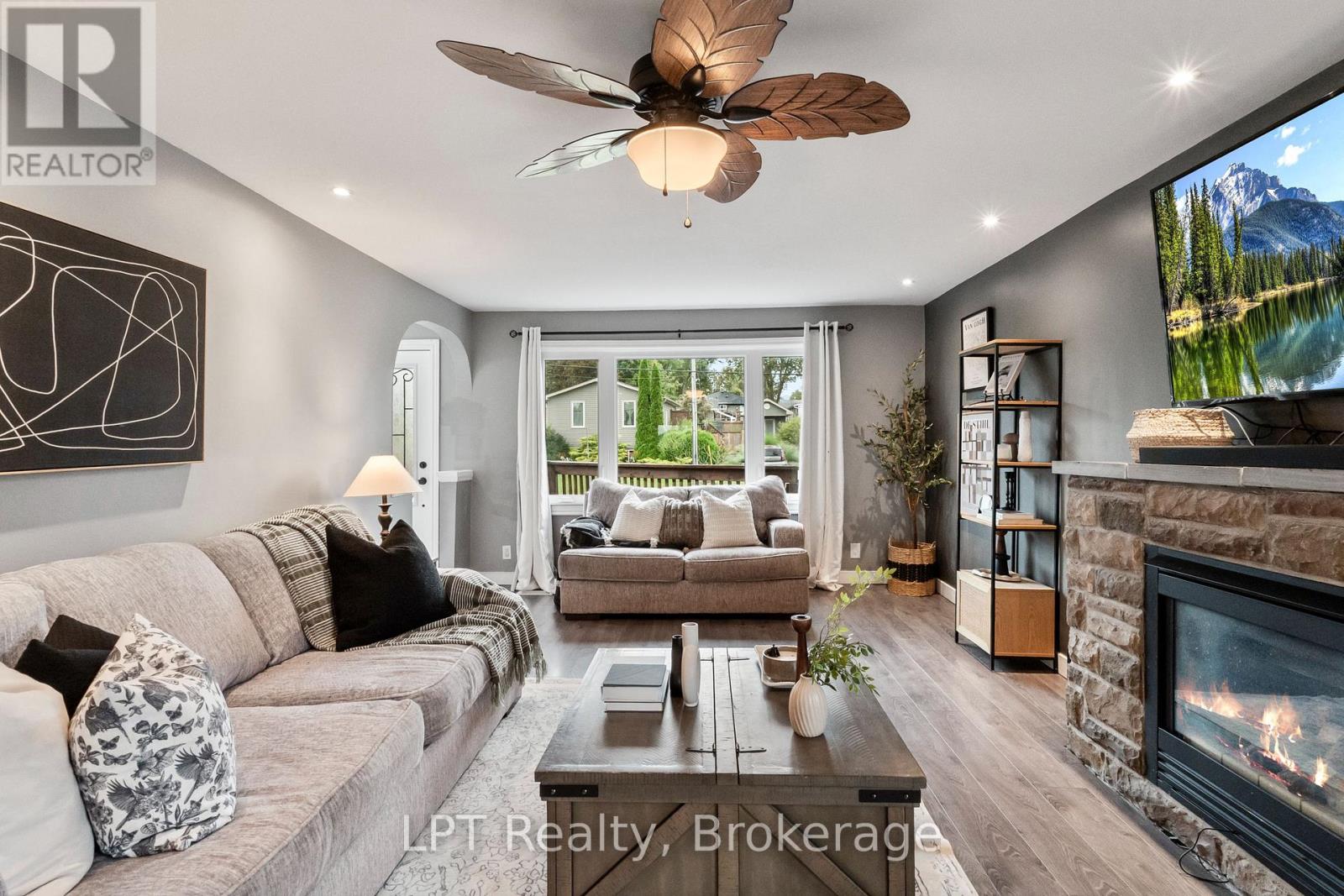 9 Lakeview Avenue, Scugog, Ontario  L0B 1E0 - Photo 7 - E13740744