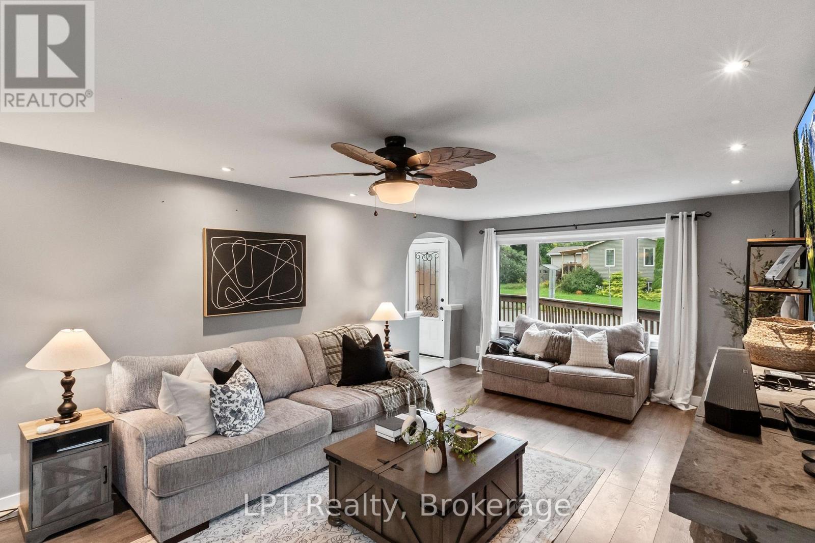 9 Lakeview Avenue, Scugog, Ontario  L0B 1E0 - Photo 8 - E13740744