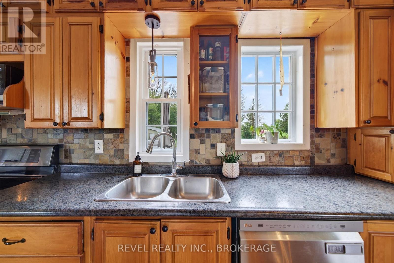 275 Haig Road, Front Of Leeds & Seeleys Bay, Ontario  K7G 2V4 - Photo 7 - X13740658