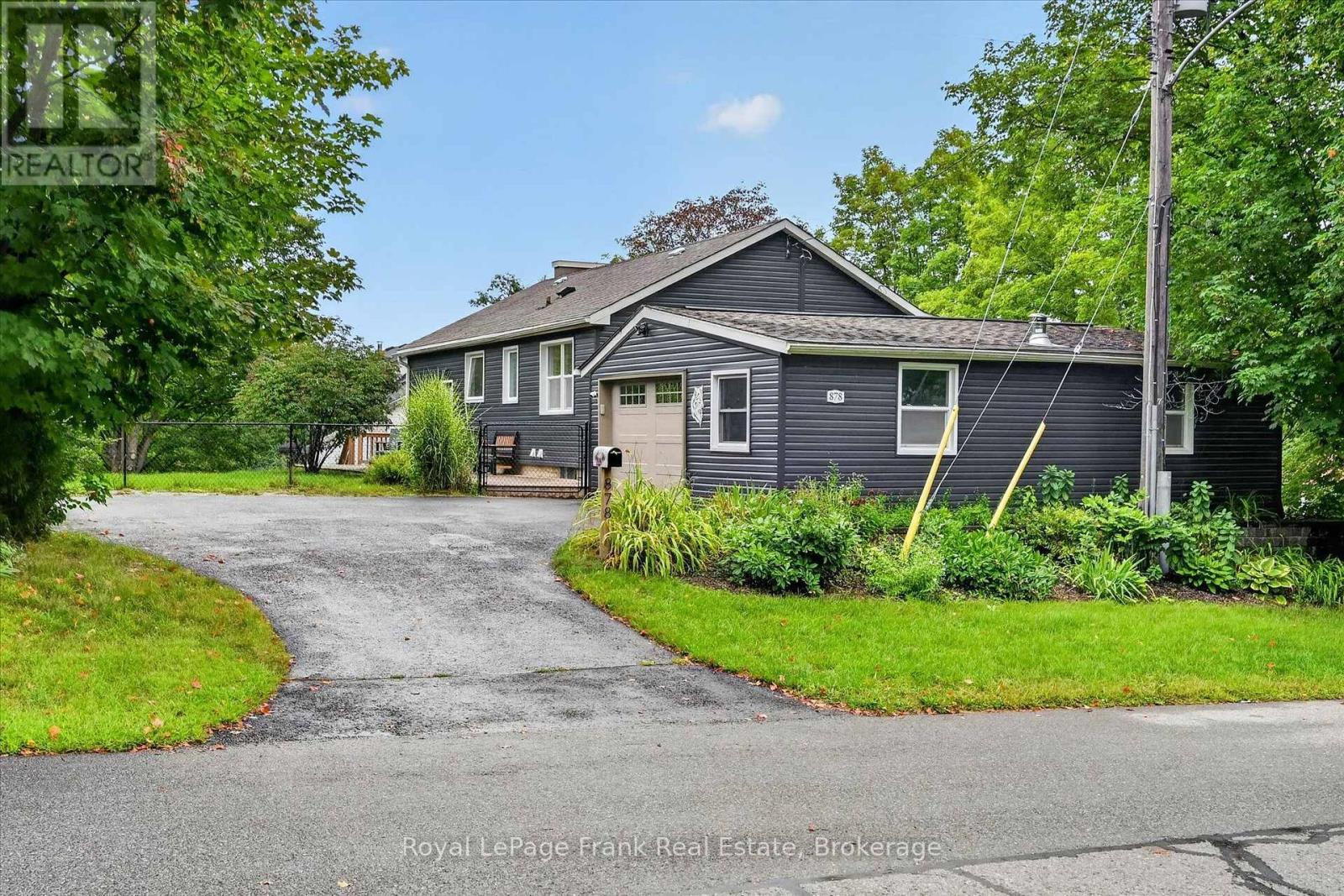 878 Valleyview Drive, Peterborough, Ontario  K9J 6R1 - Photo 2 - X13740778