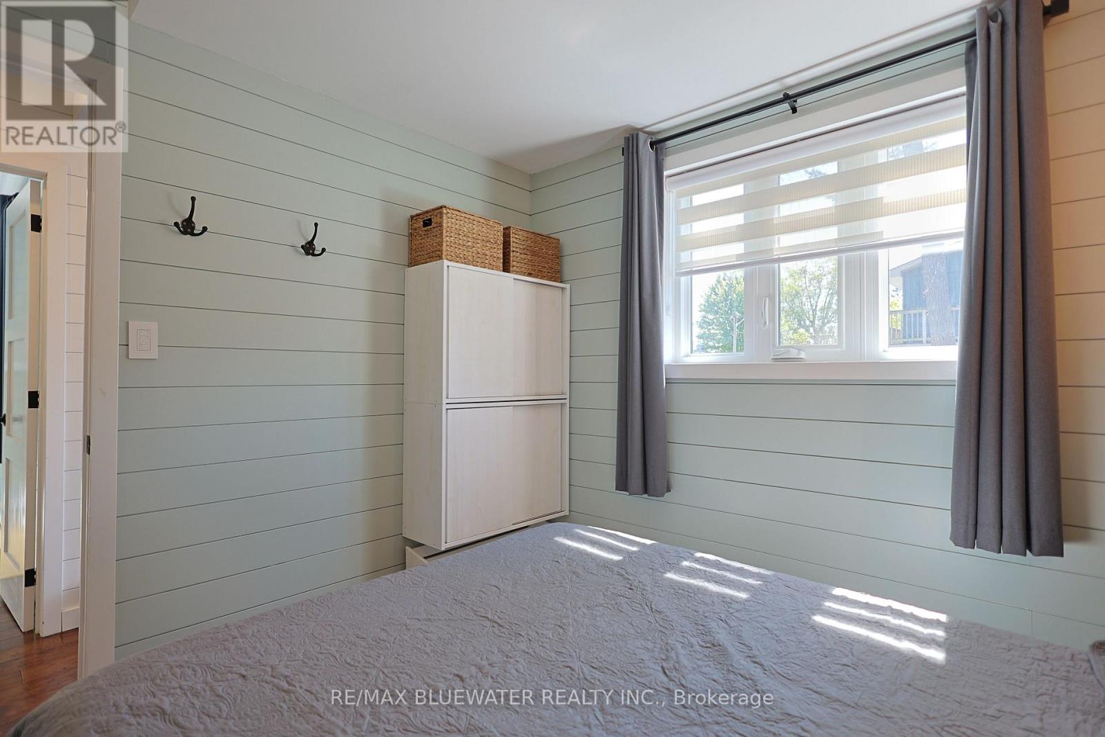 27 Oak Street, Lambton Shores, Ontario  N0M 1T0 - Photo 24 - X13740776