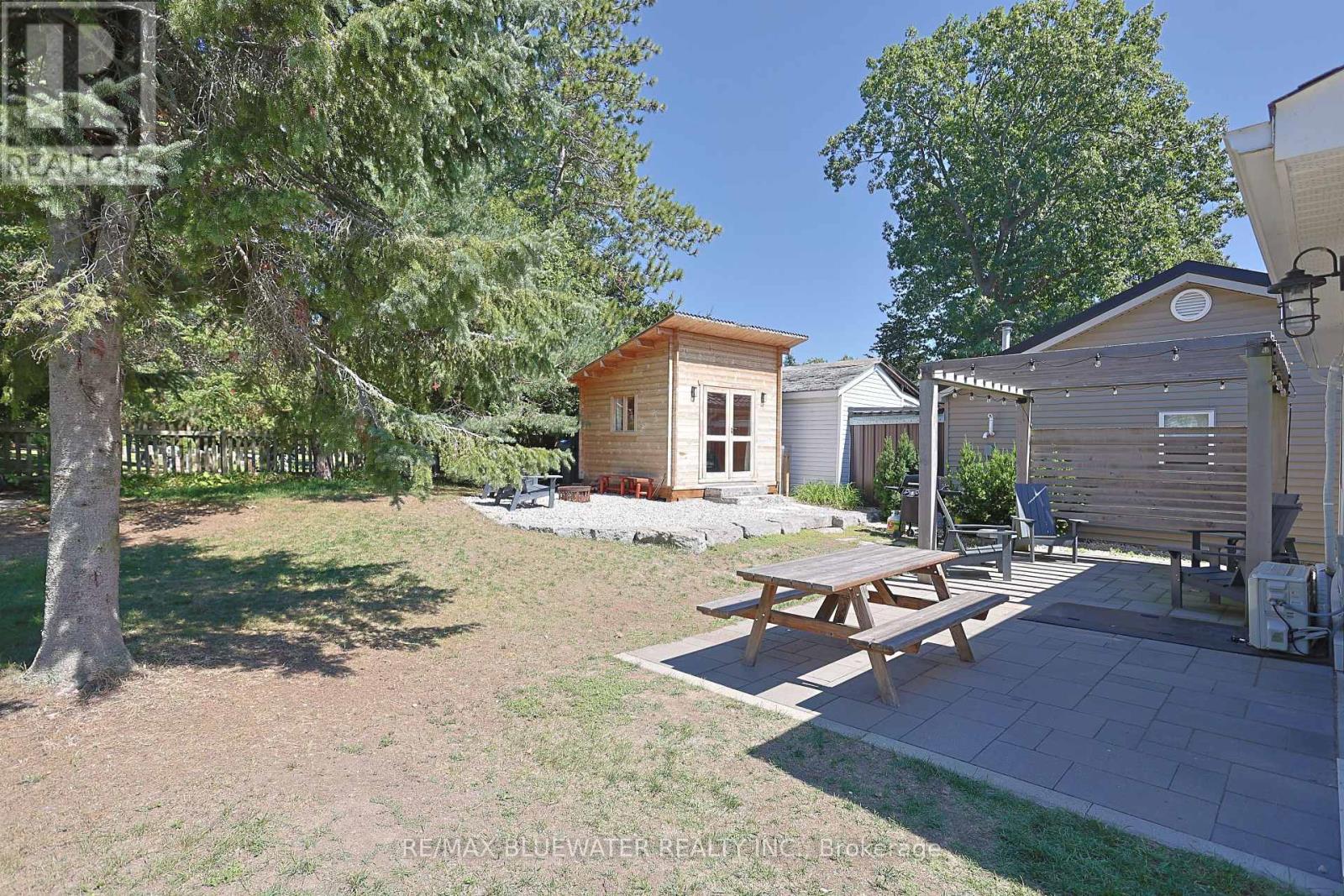 27 Oak Street, Lambton Shores, Ontario  N0M 1T0 - Photo 33 - X13740776