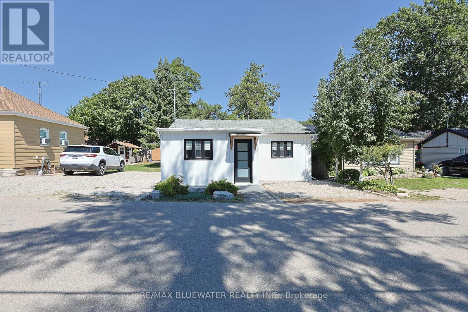 27 Oak Street, Lambton Shores, Ontario  N0M 1T0 - Photo 7 - X13740776