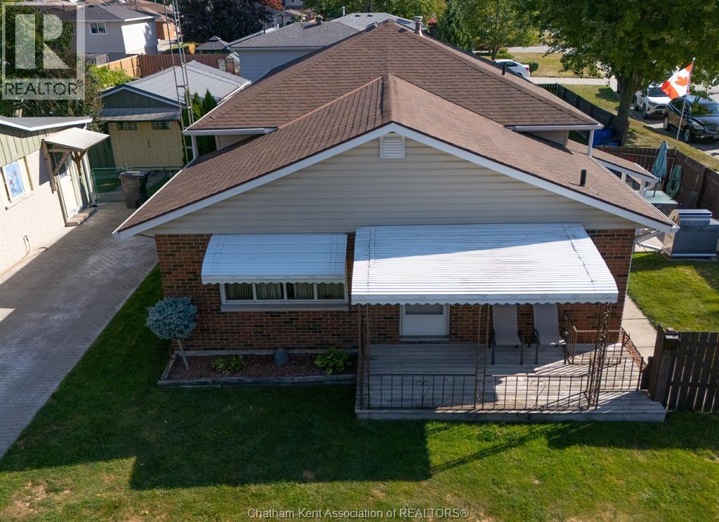 61 VANIER DRIVE, Chatham, Ontario