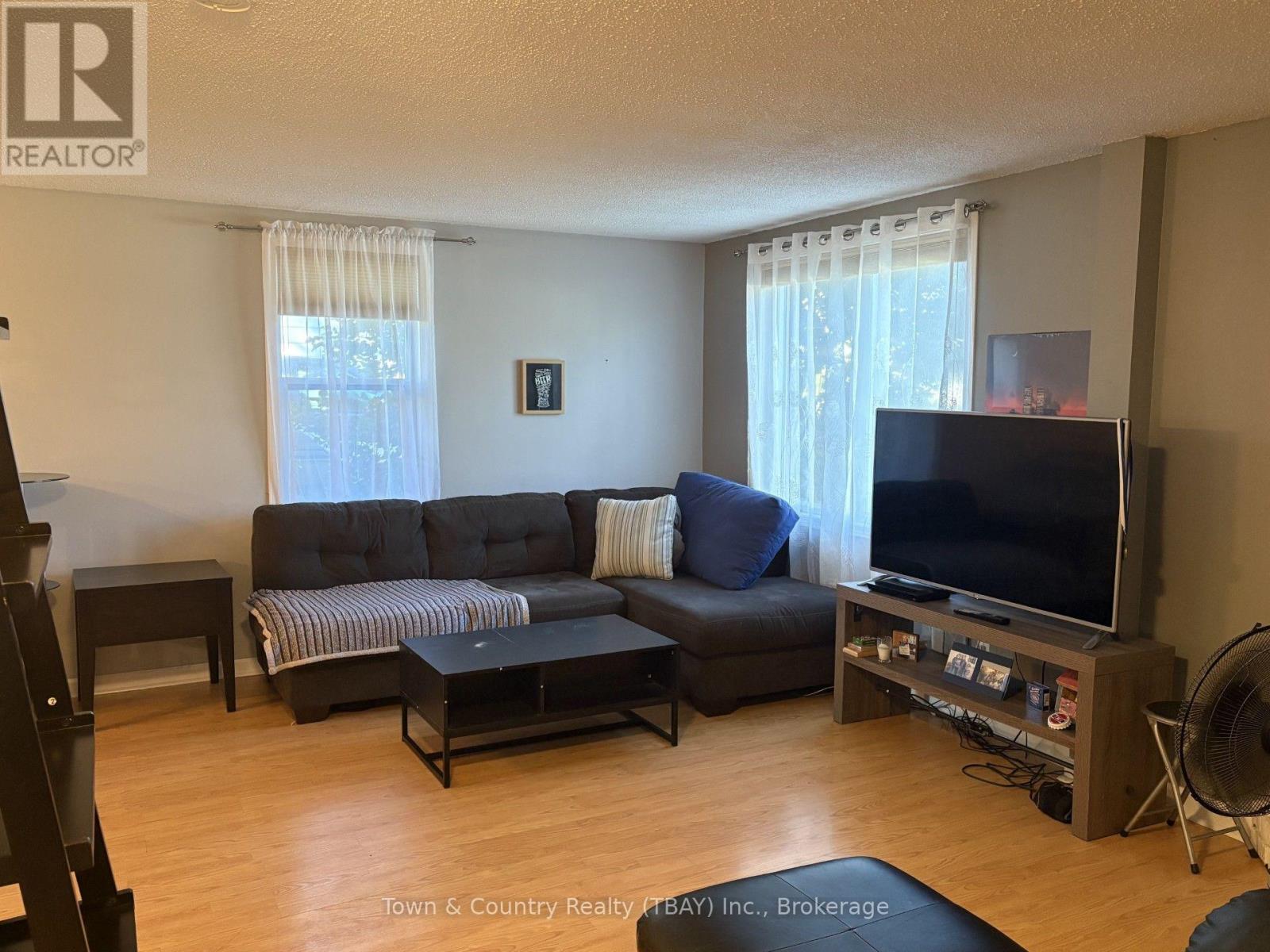 62 Rockwood Avenue N, Thunder Bay, Ontario  P7A 6A2 - Photo 3 - X13740784