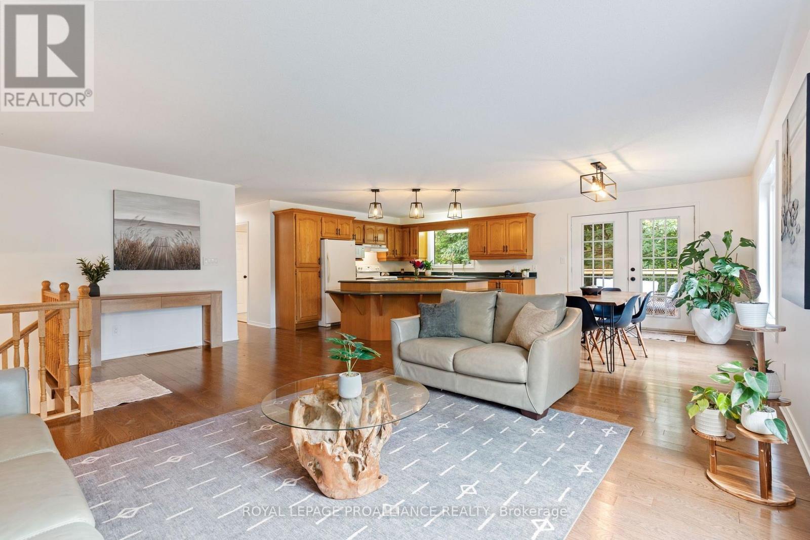 18 East Townline Road, Front Of Yonge, Ontario  K0E 1R0 - Photo 8 - X13740804