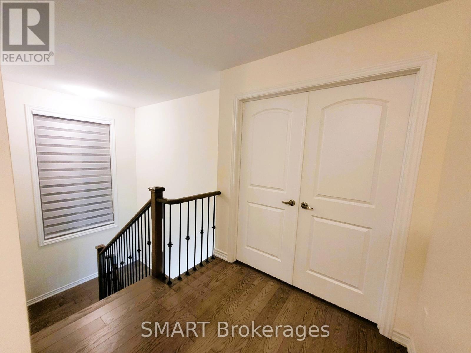 4 Bruce Welch Avenue, Georgina, Ontario  L4P 0J1 - Photo 15 - N13678712