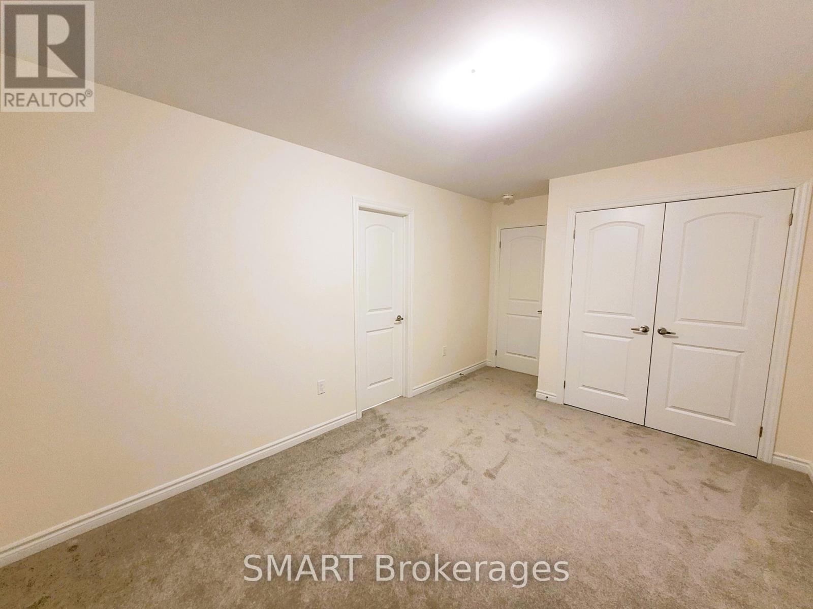 4 Bruce Welch Avenue, Georgina, Ontario  L4P 0J1 - Photo 19 - N13678712