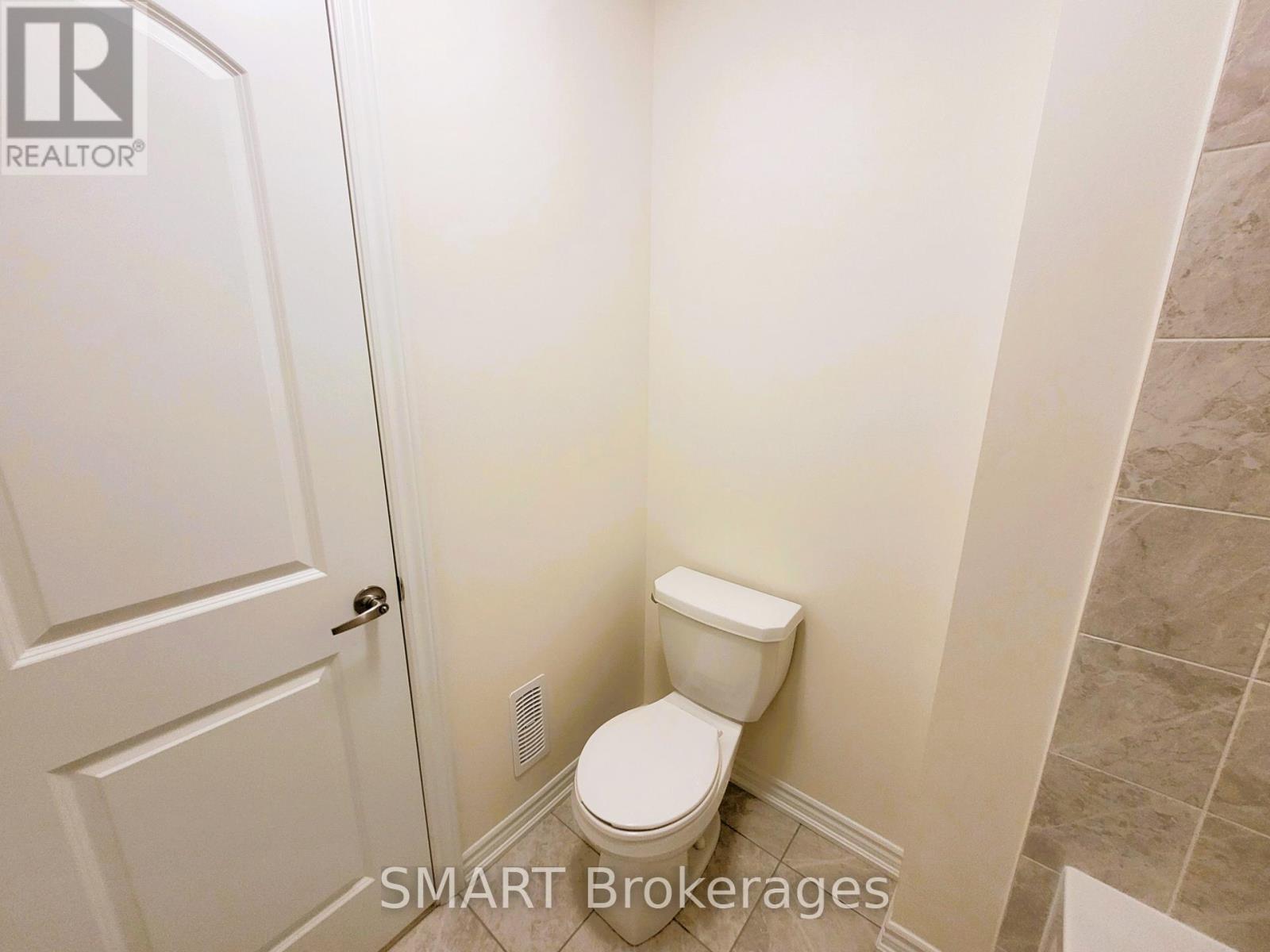 4 Bruce Welch Avenue, Georgina, Ontario  L4P 0J1 - Photo 22 - N13678712