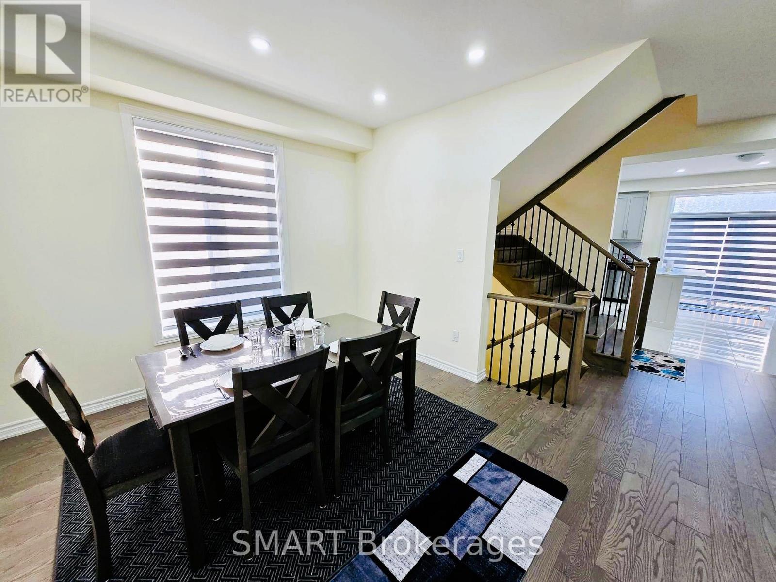 4 Bruce Welch Avenue, Georgina, Ontario  L4P 0J1 - Photo 6 - N13678712