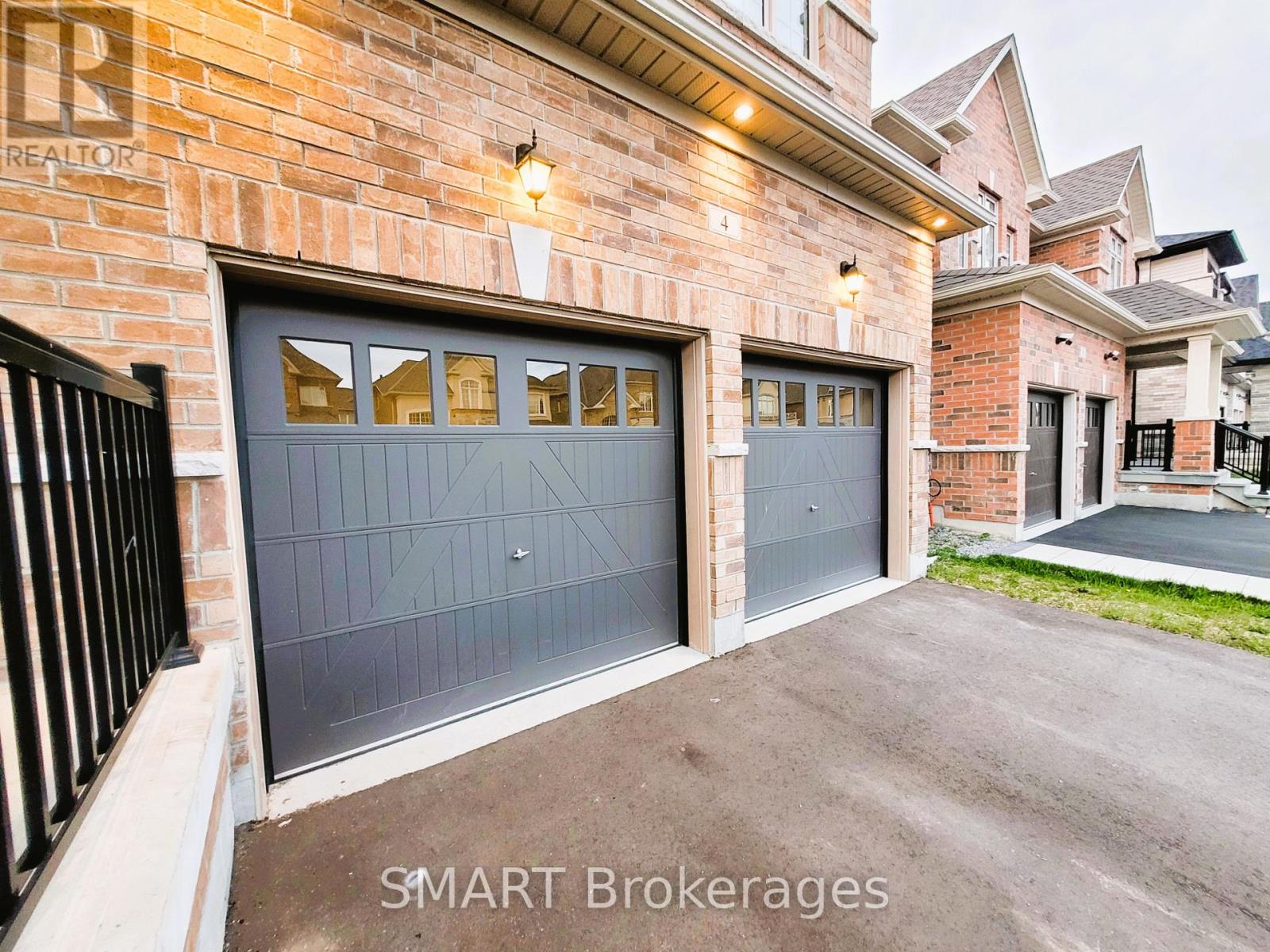 4 Bruce Welch Avenue, Georgina, Ontario  L4P 0J1 - Photo 3 - N13678712
