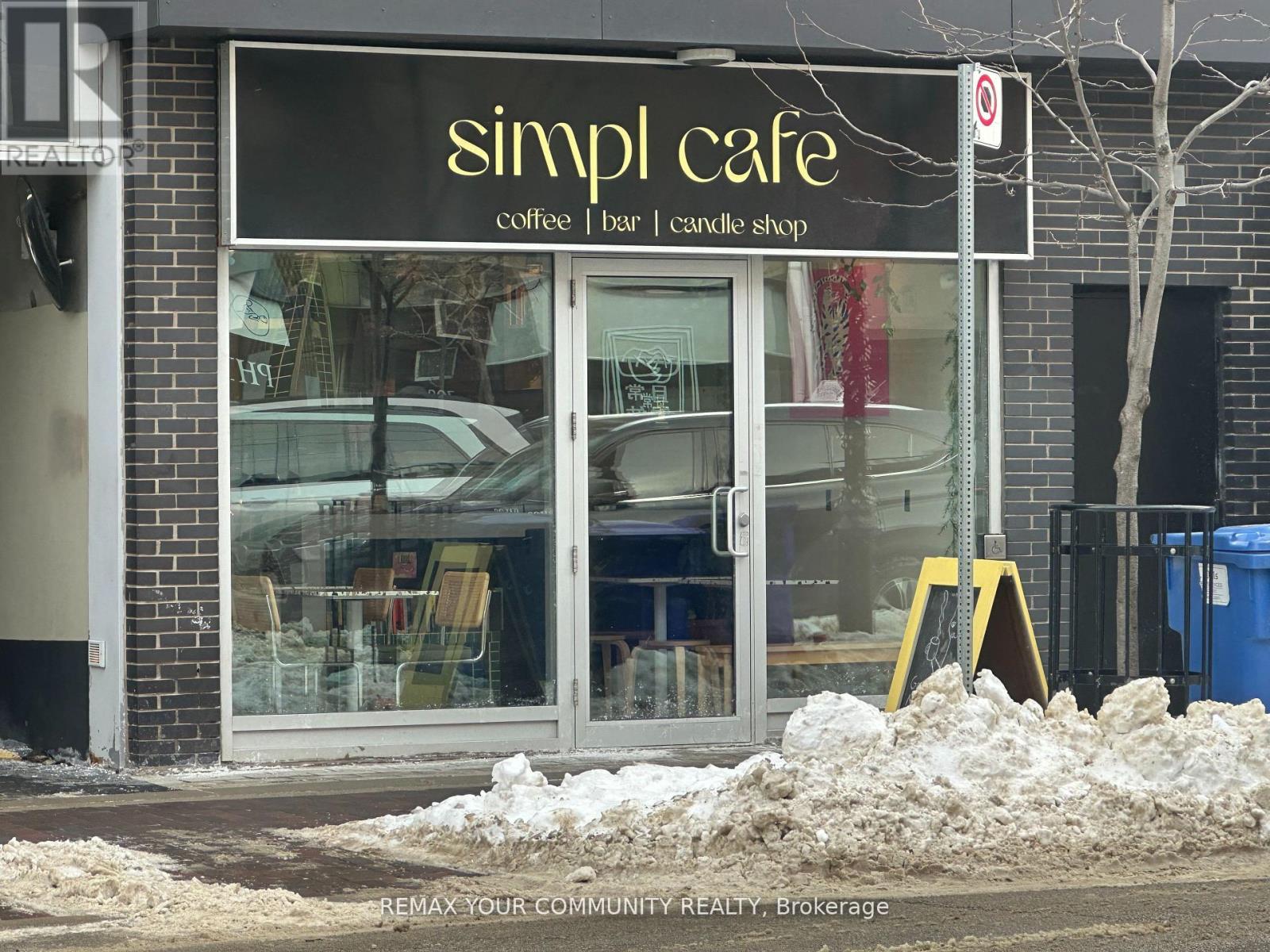 101 - 799 College Street, Toronto, Ontario  M6G 1C7 - Photo 1 - C13740610