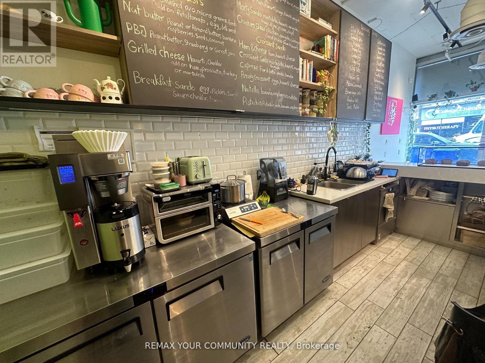 101 - 799 College Street, Toronto, Ontario  M6G 1C7 - Photo 13 - C13740610