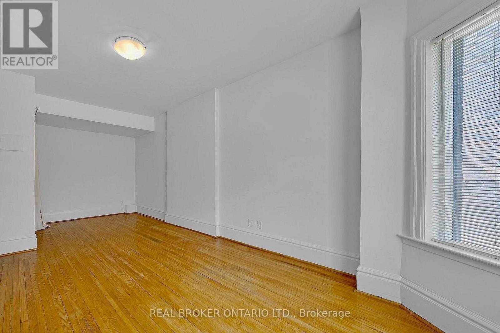 2 - 16 Foxbar Road, Toronto, Ontario  M4V 2G6 - Photo 6 - C13740774