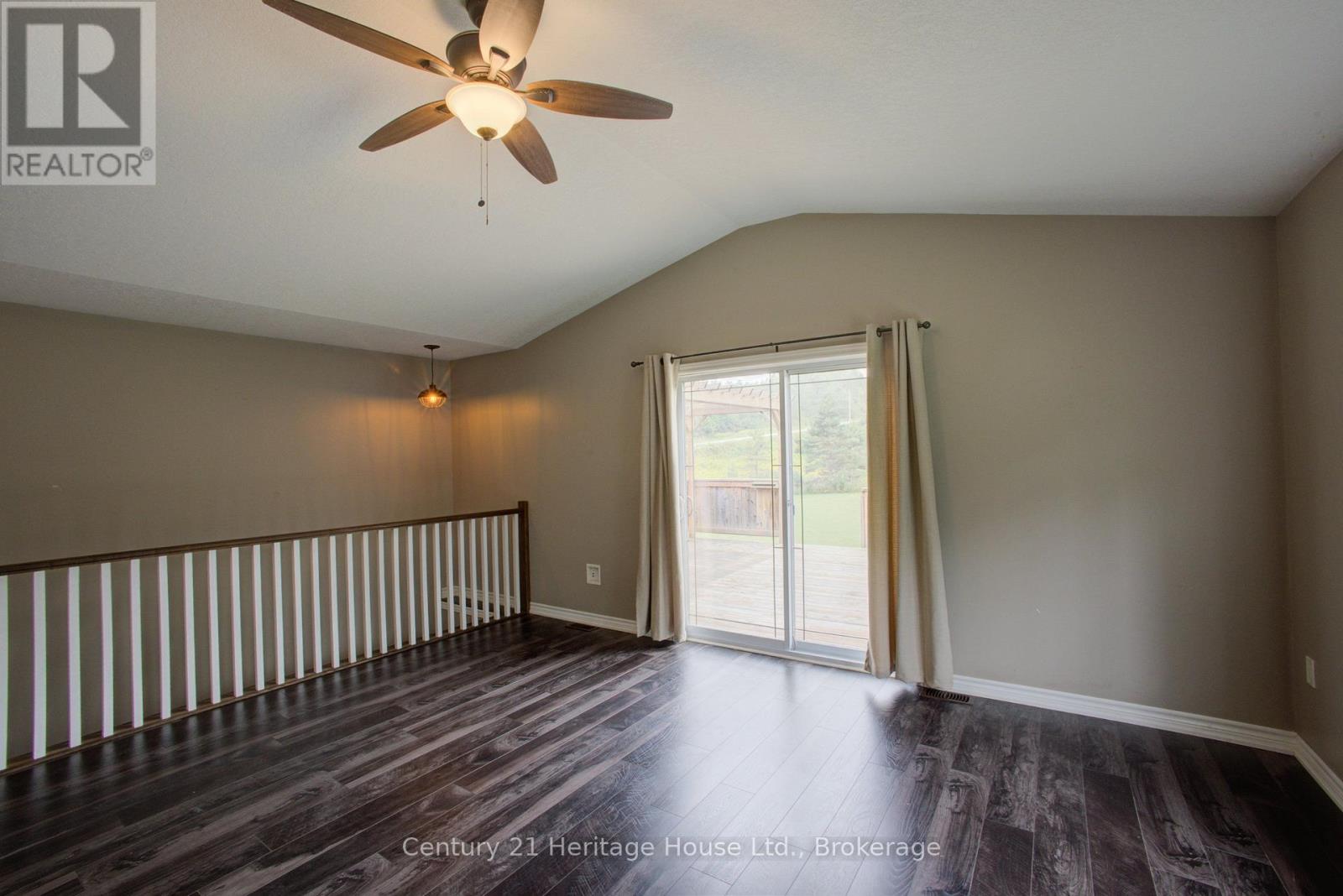 201 Hutton Hill Road, West Grey, Ontario  N0G 1R0 - Photo 14 - X13740618