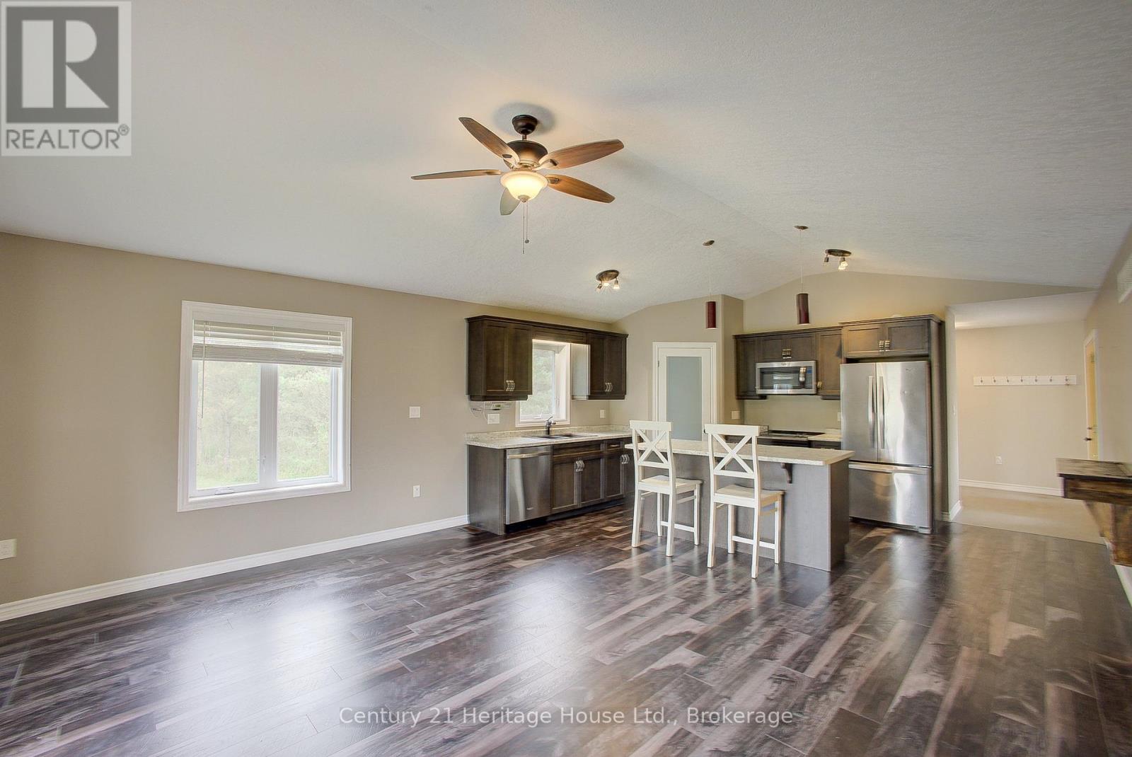 201 Hutton Hill Road, West Grey, Ontario  N0G 1R0 - Photo 16 - X13740618