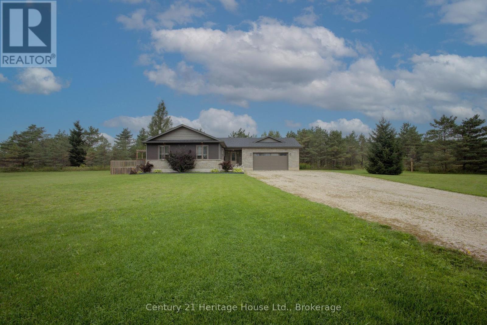 201 Hutton Hill Road, West Grey, Ontario  N0G 1R0 - Photo 2 - X13740618