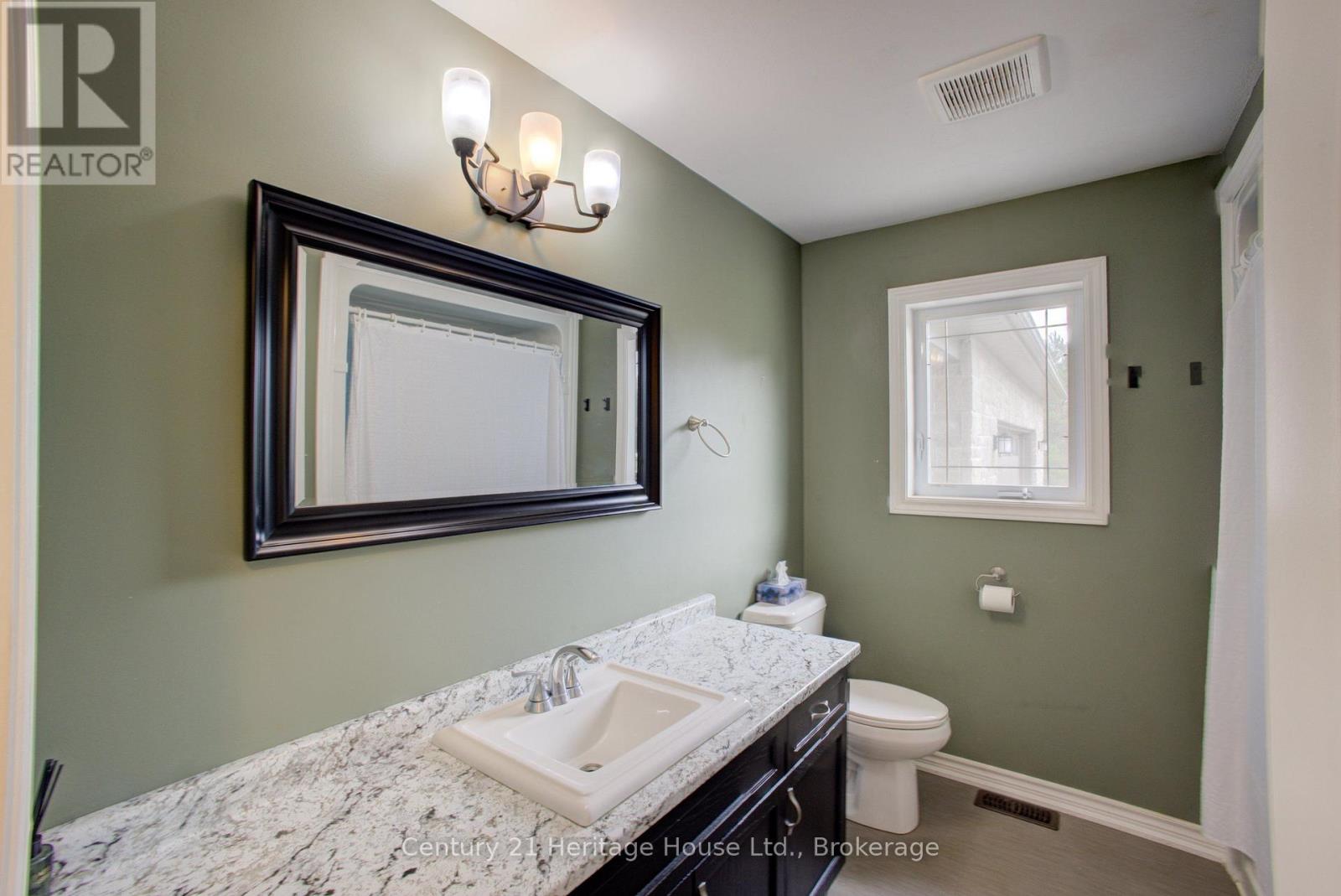 201 Hutton Hill Road, West Grey, Ontario  N0G 1R0 - Photo 22 - X13740618