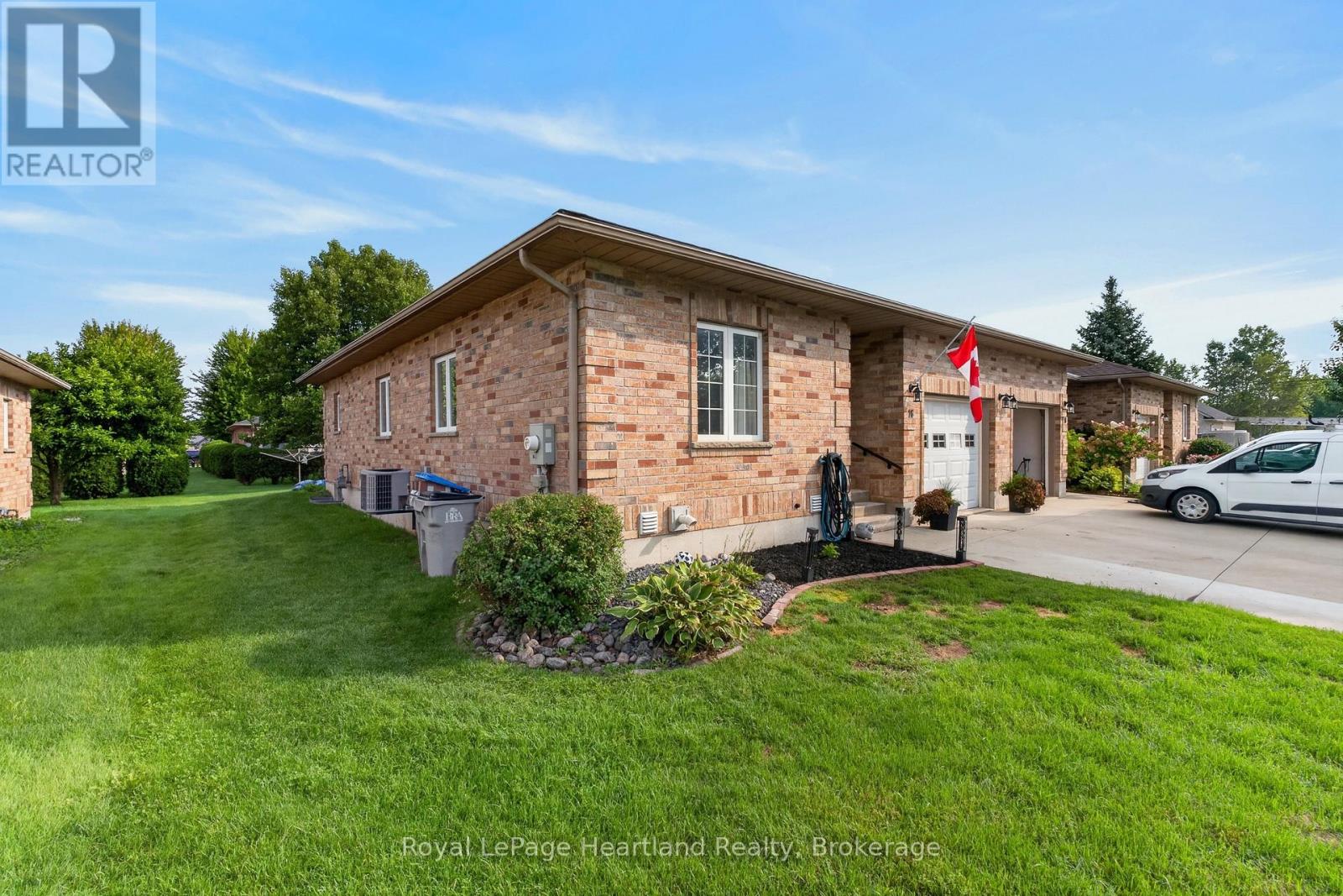 16 Somerset Street, South Huron (Exeter), Ontario  N0M 1S2 - Photo 3 - X13740766