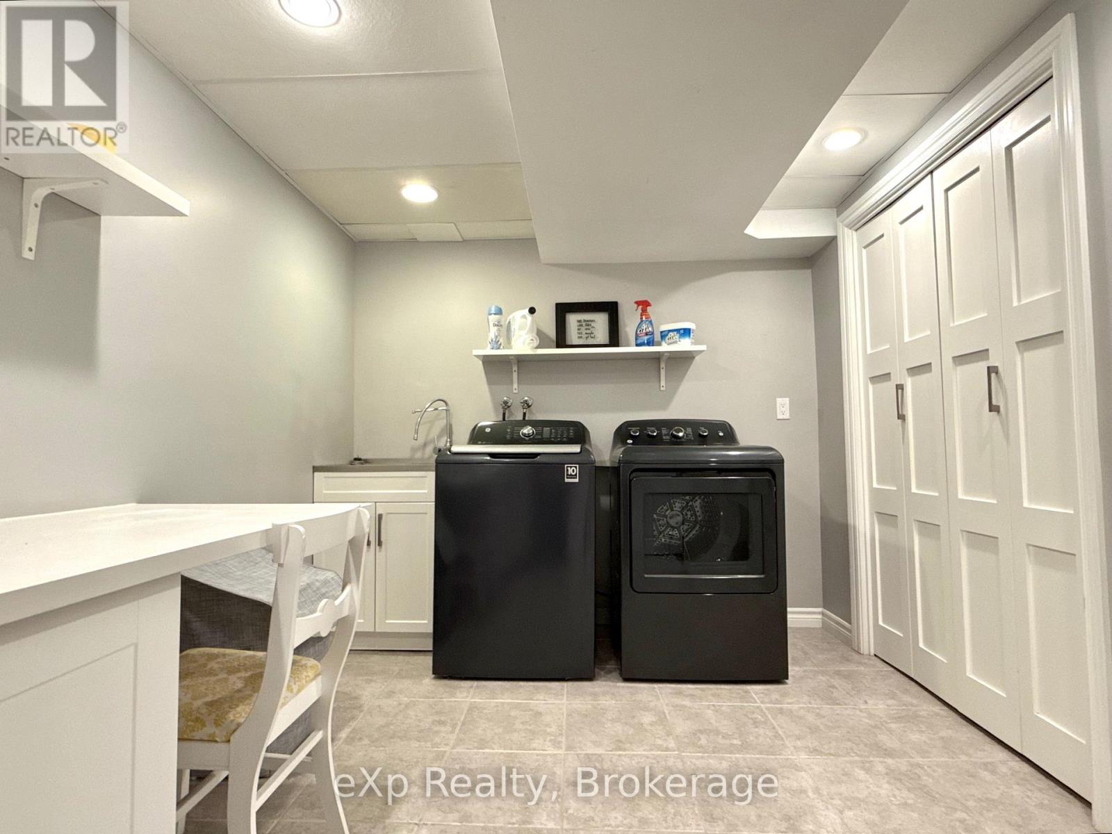 209 15th Avenue, Hanover, Ontario  N4N 3E1 - Photo 19 - X13740898
