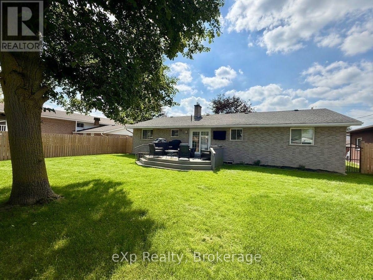 209 15th Avenue, Hanover, Ontario  N4N 3E1 - Photo 20 - X13740898