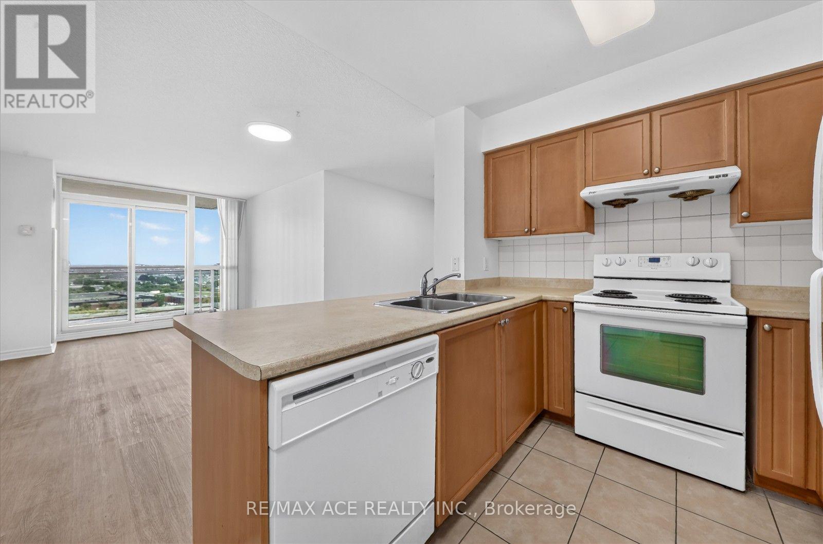 1606 - 88 Grangeway Avenue, Toronto, Ontario  M1H 0A2 - Photo 13 - E13740654