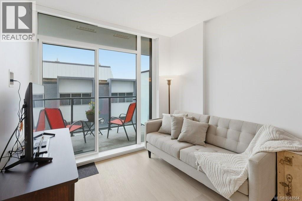 606 1100 Yates St, Victoria, British Columbia  V8V 0H5 - Photo 2 - 1048584